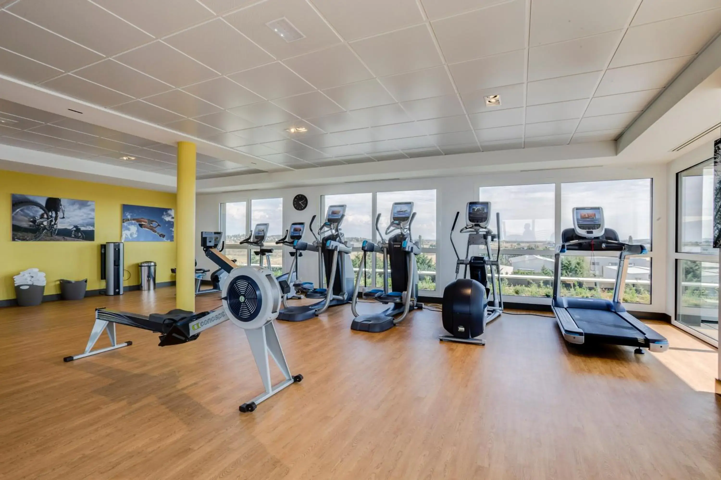 Fitness centre/facilities in Hotel ParKest Fitness centre/facilities in Hotel ParKest