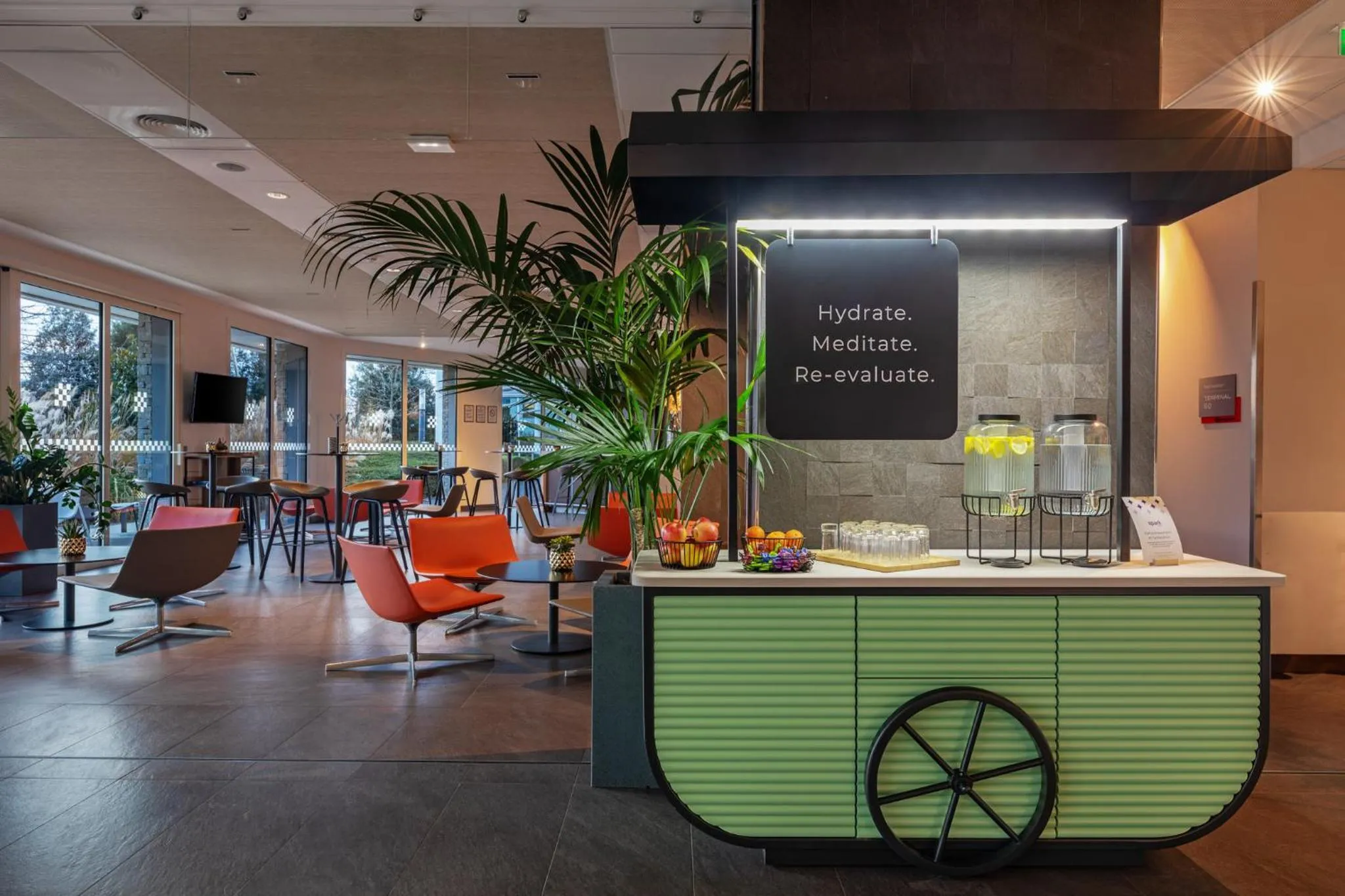 Lobby or reception in Spark by Hilton Lyon Eurexpo