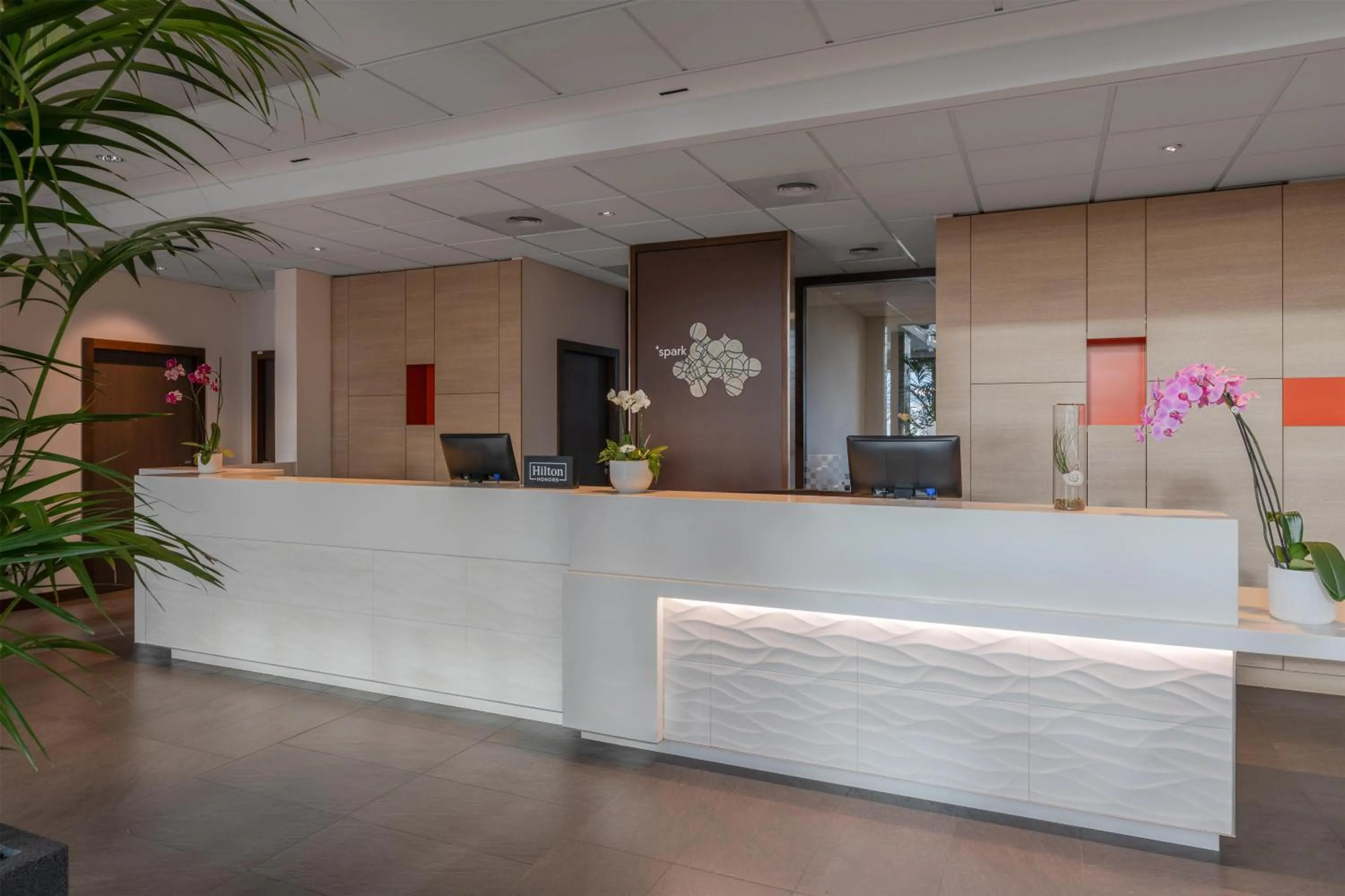 Lobby or reception in Spark by Hilton Lyon Eurexpo
