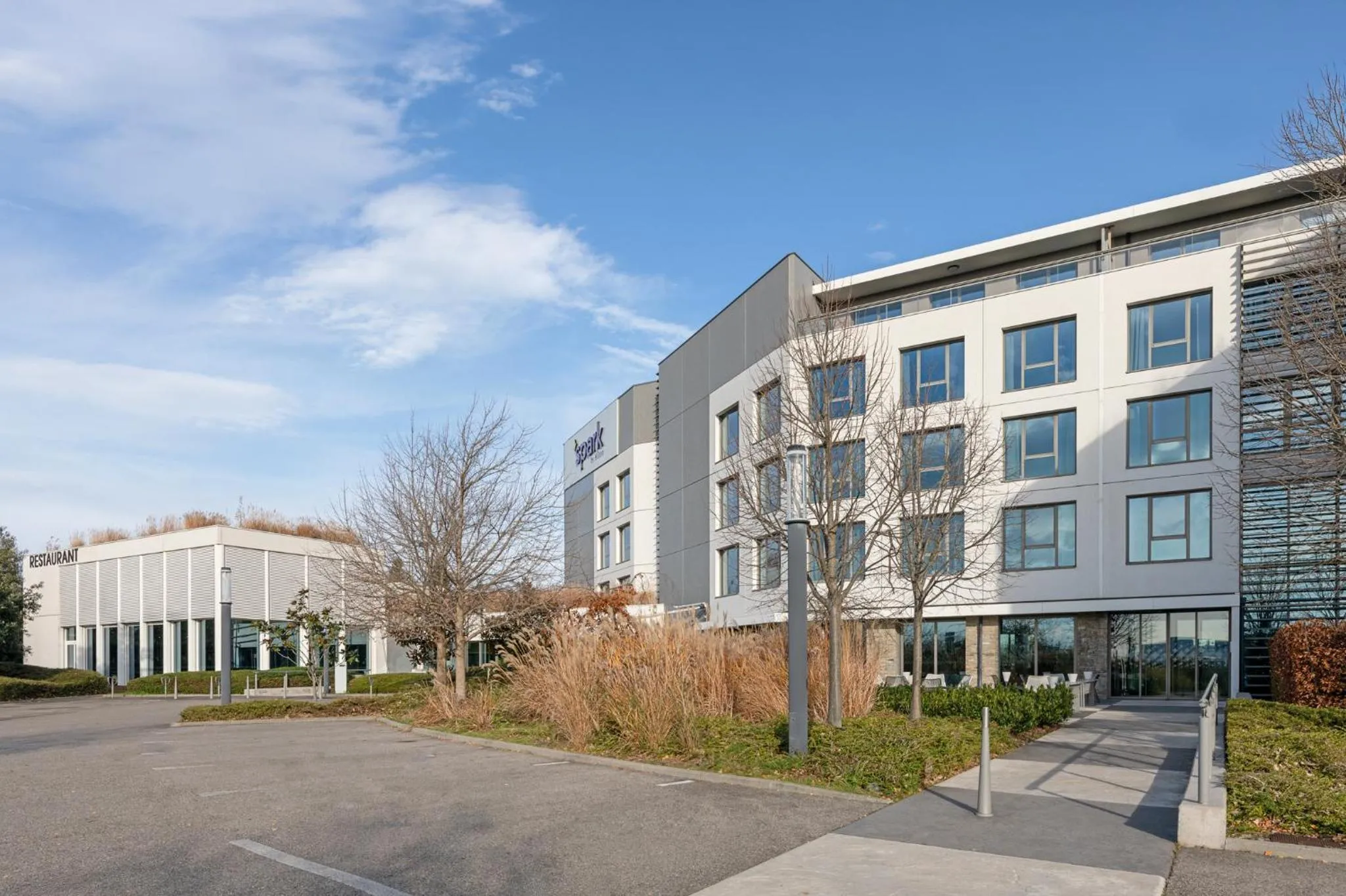 Property building in Spark by Hilton Lyon Eurexpo