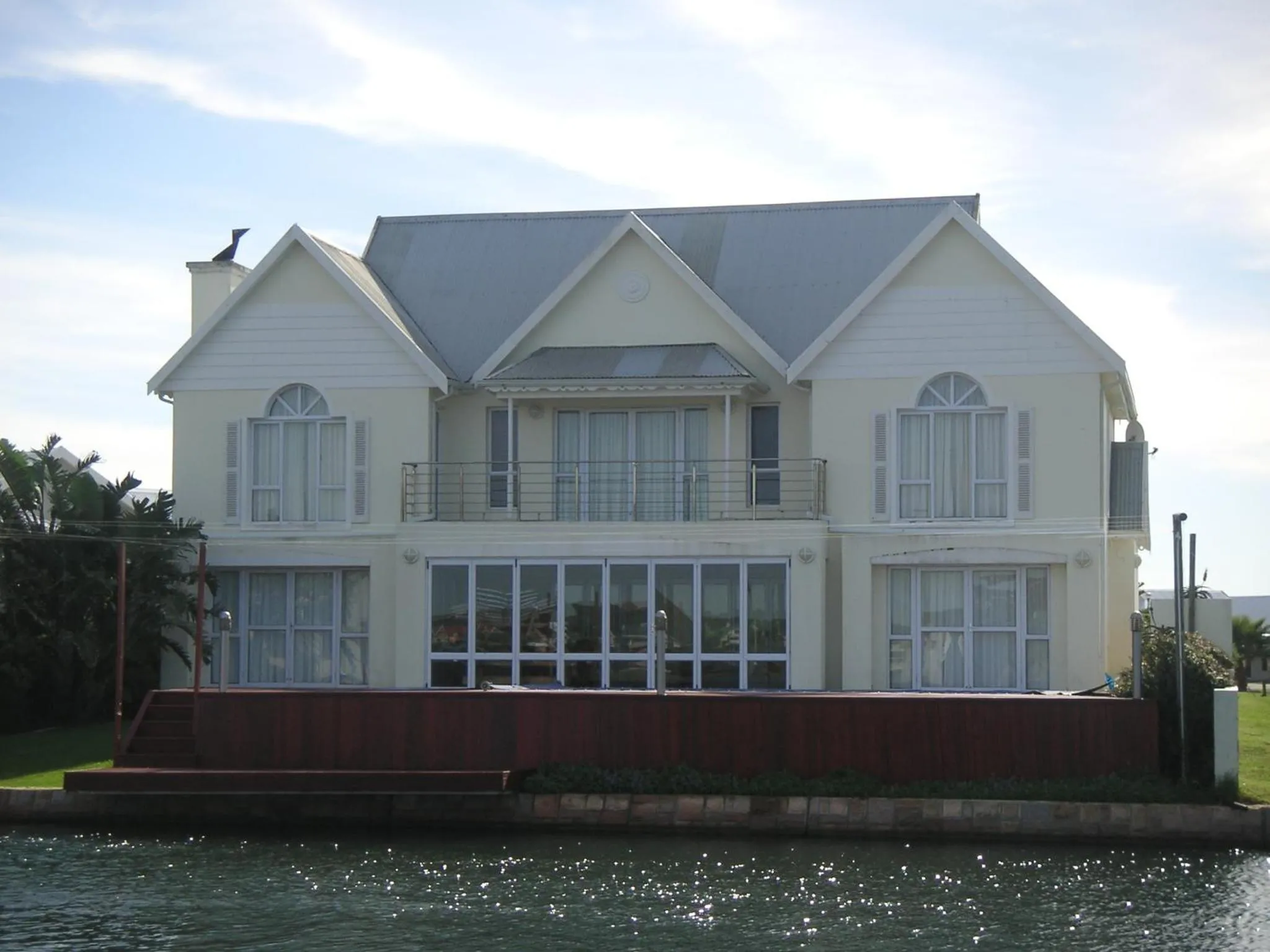 Bird's eye view in Waterside Living MM1394