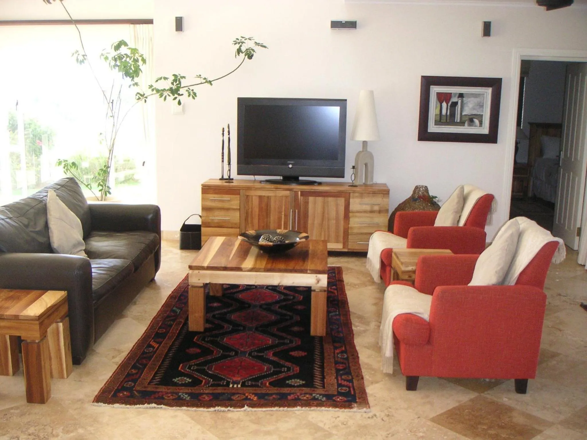 Seating area in Waterside Living MM1394