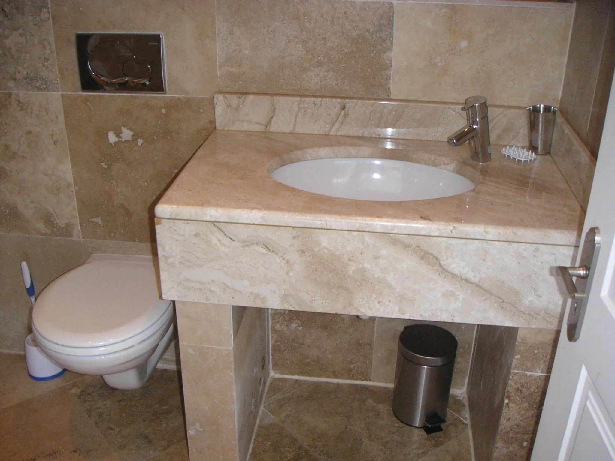 Bathroom in Waterside Living MM1394