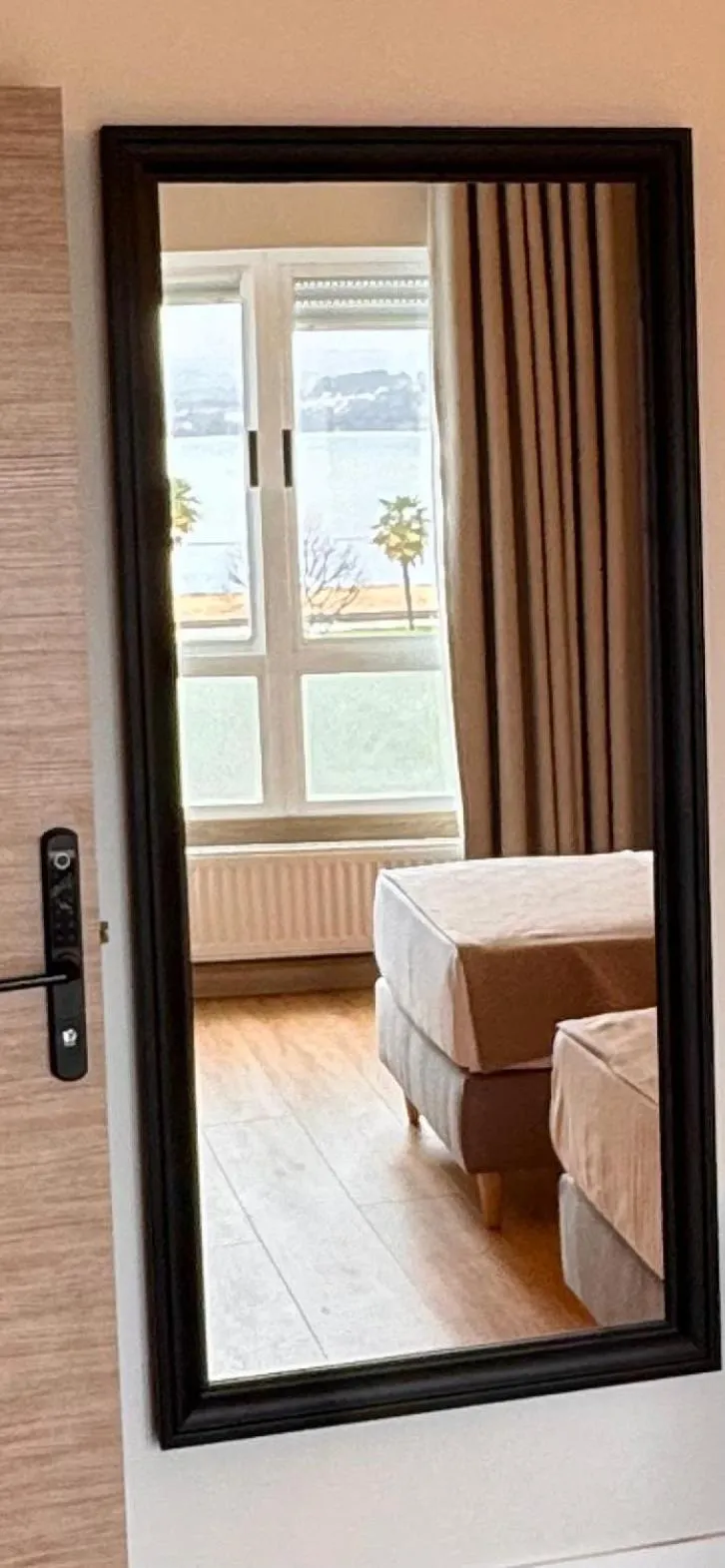 Miramar Suites