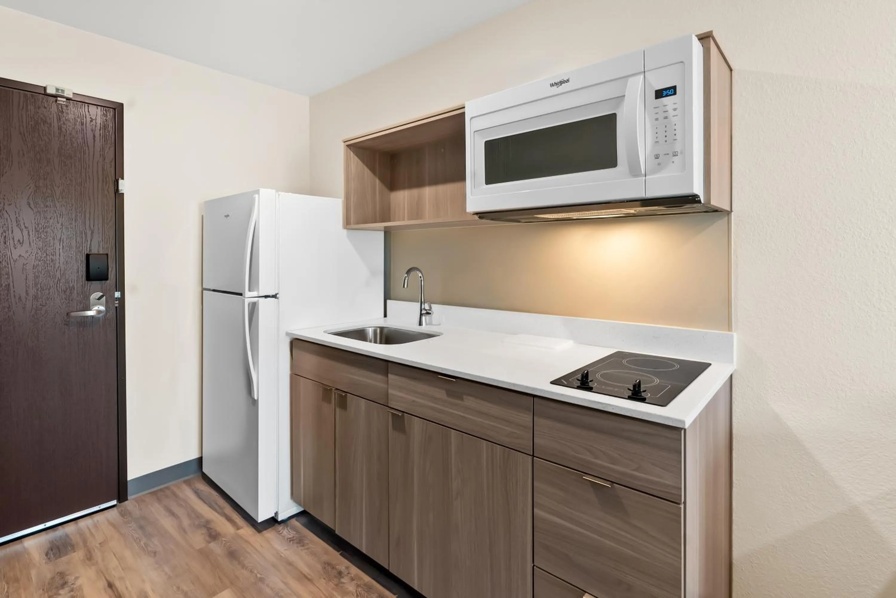 Efficiency King Room - Non Smoking in WoodSpring Suites Greenville Airport