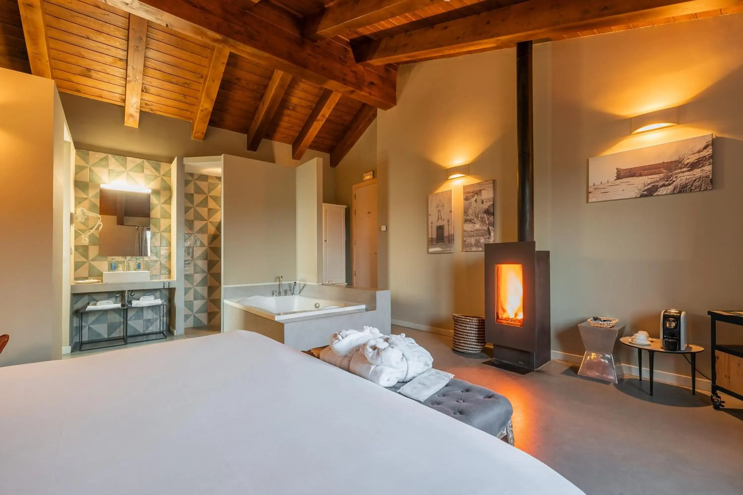 Bedroom, Bed in Hotel Mas De Cebrian Bedroom, Bed in Hotel Mas De Cebrian