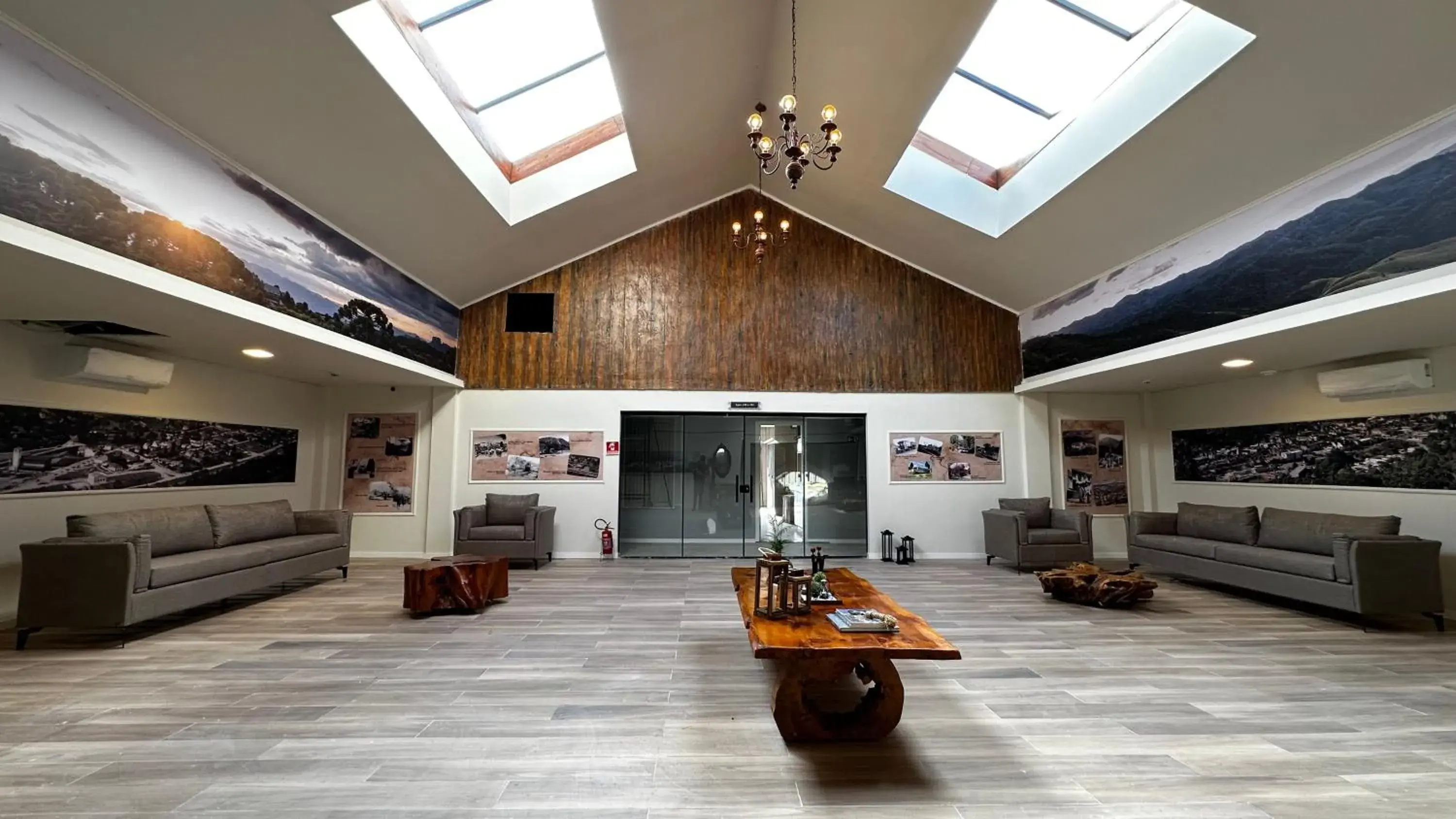 Lobby or reception in Gran Paradiso Campos do Jordão By Ventura OFICIAL Lobby or reception in Gran Paradiso Campos do Jordão By Ventura OFICIAL