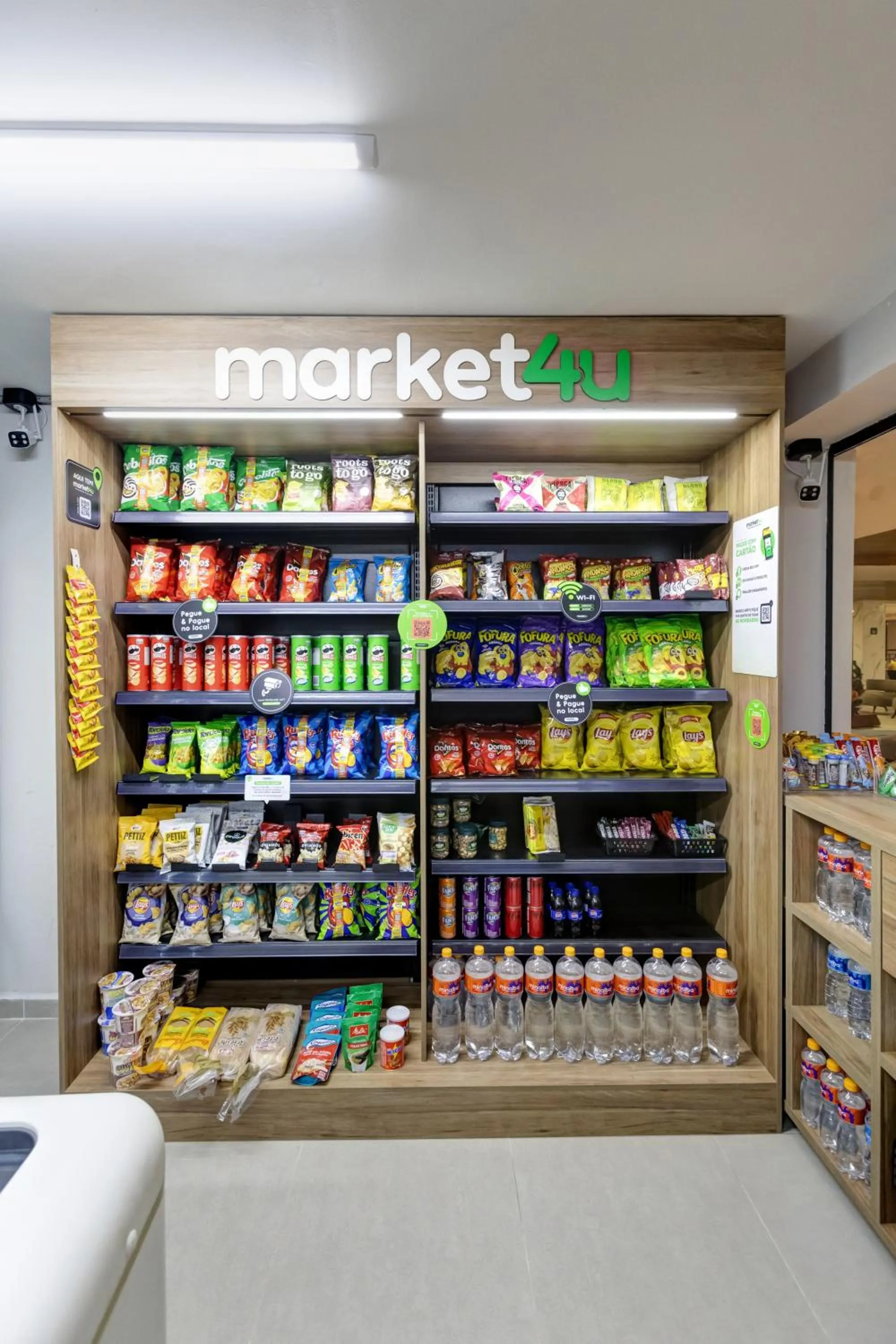 On-site shops in Gran Paradiso Campos do Jordão By Ventura OFICIAL