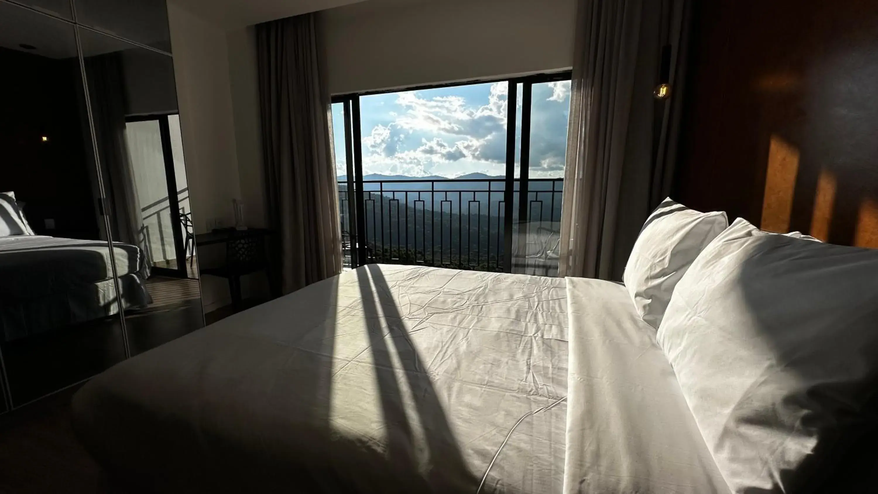 Bed in Gran Paradiso Campos do Jordão By Ventura OFICIAL Bed in Gran Paradiso Campos do Jordão By Ventura OFICIAL