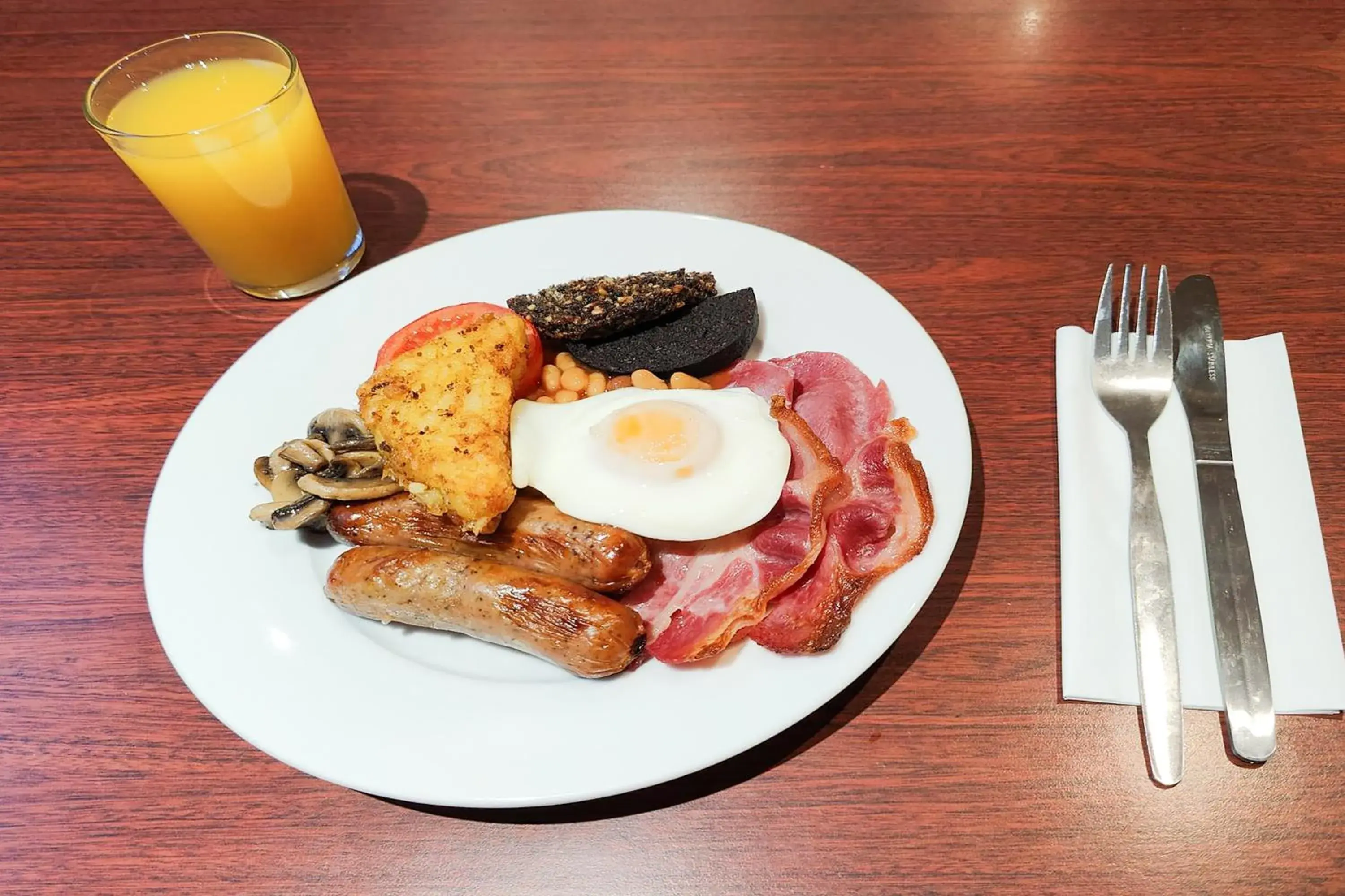 Buffet breakfast in Brentwood Aberdeen City Centre near Union Street Buffet breakfast in Brentwood Aberdeen City Centre near Union Street