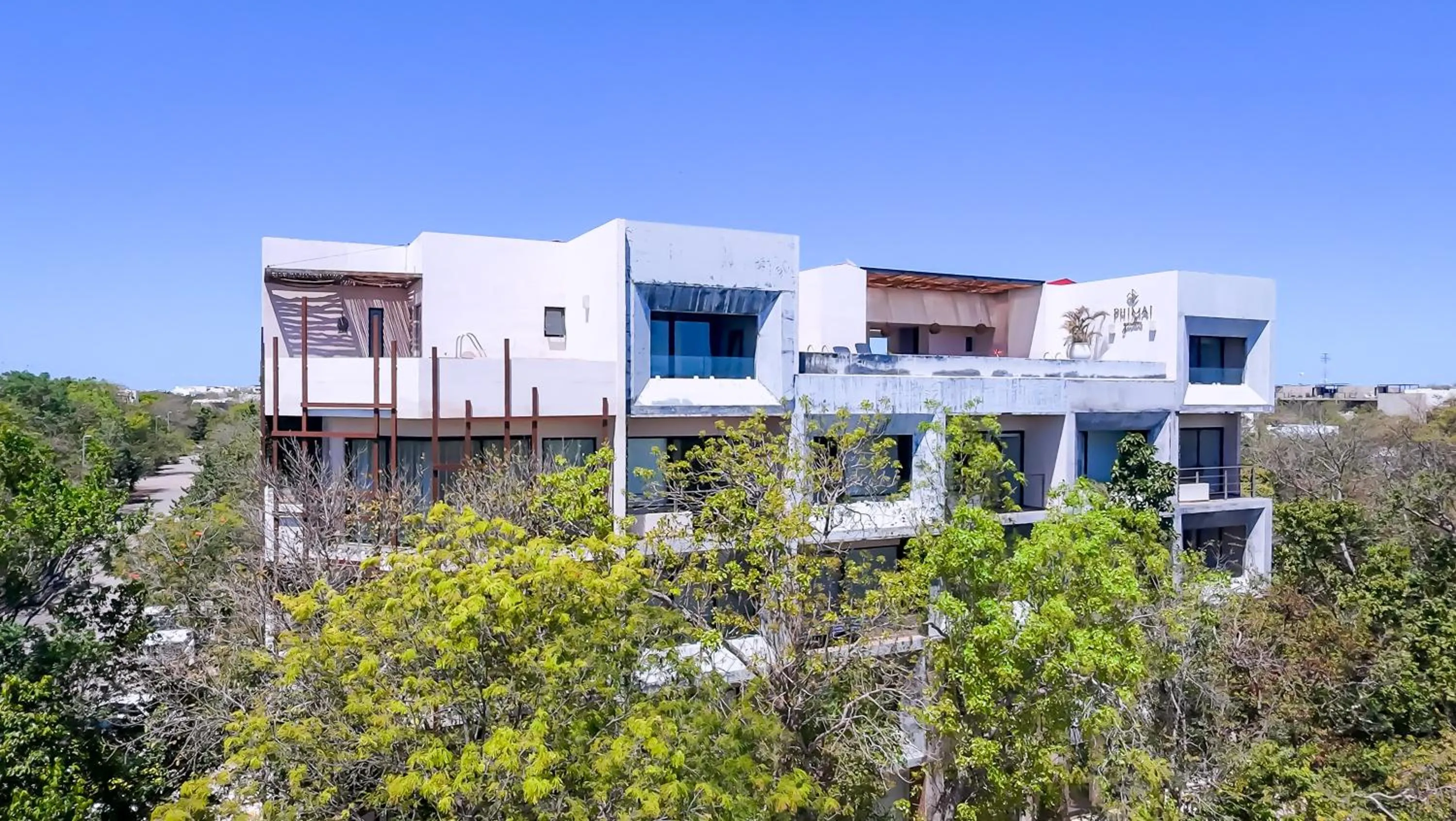 Property building in The Garden Residences by Casago