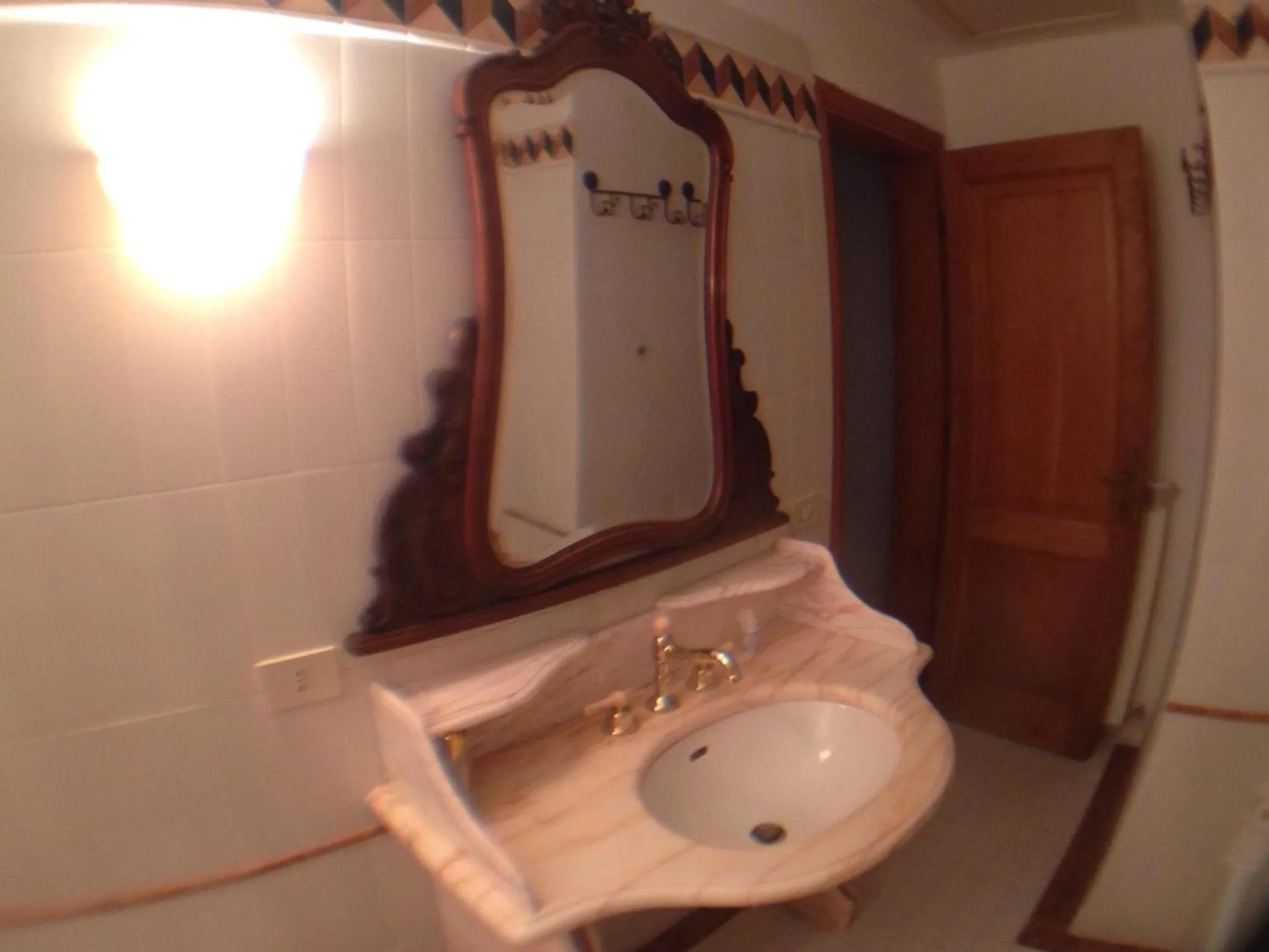 Bathroom in Residenza Santa Maria In Borraccia