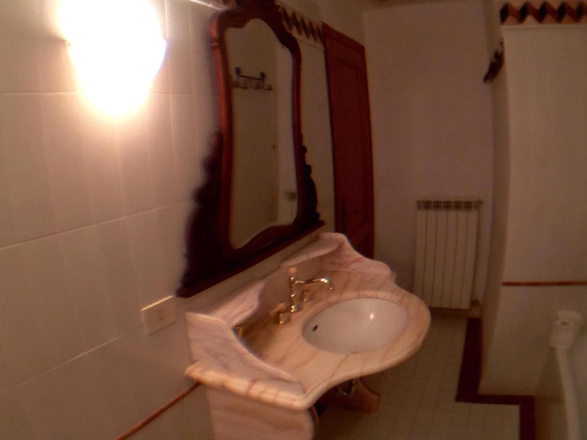 Bathroom in Residenza Santa Maria In Borraccia