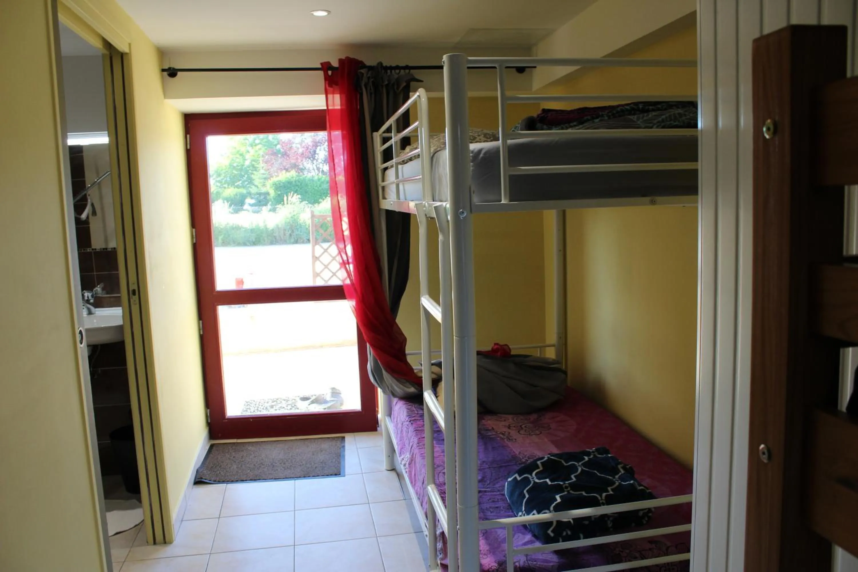 Bed in Le Fauverney Lodge