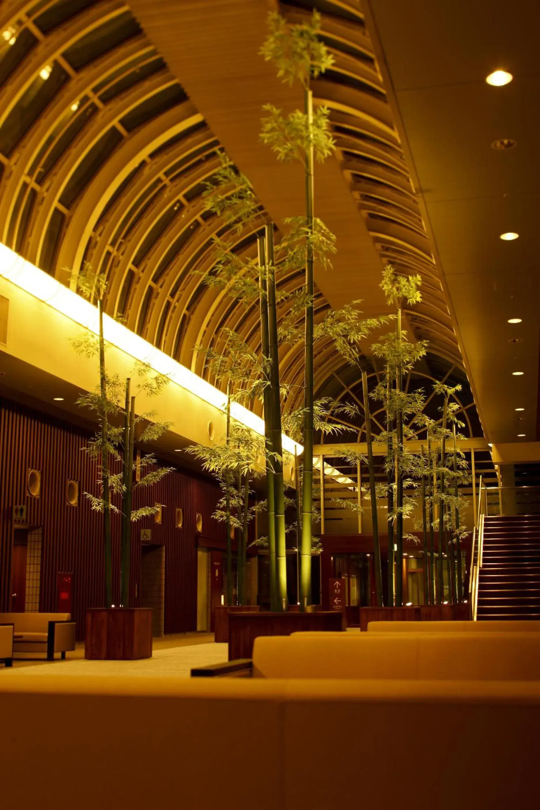 Lobby or reception in ホテル京都エミナースManyonoyuHotelKyotoEminence Lobby or reception in ホテル京都エミナースManyonoyuHotelKyotoEminence