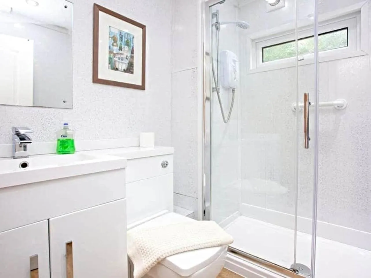 Shower in Dawlish Warren Holidays