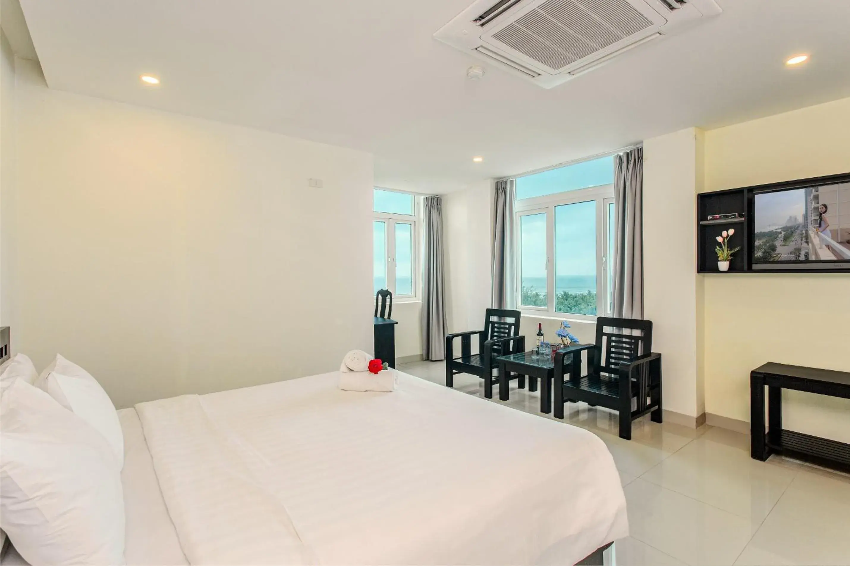 King Suite with Sea View in Seavitel Danang Beach Hotel King Suite with Sea View in Seavitel Danang Beach Hotel
