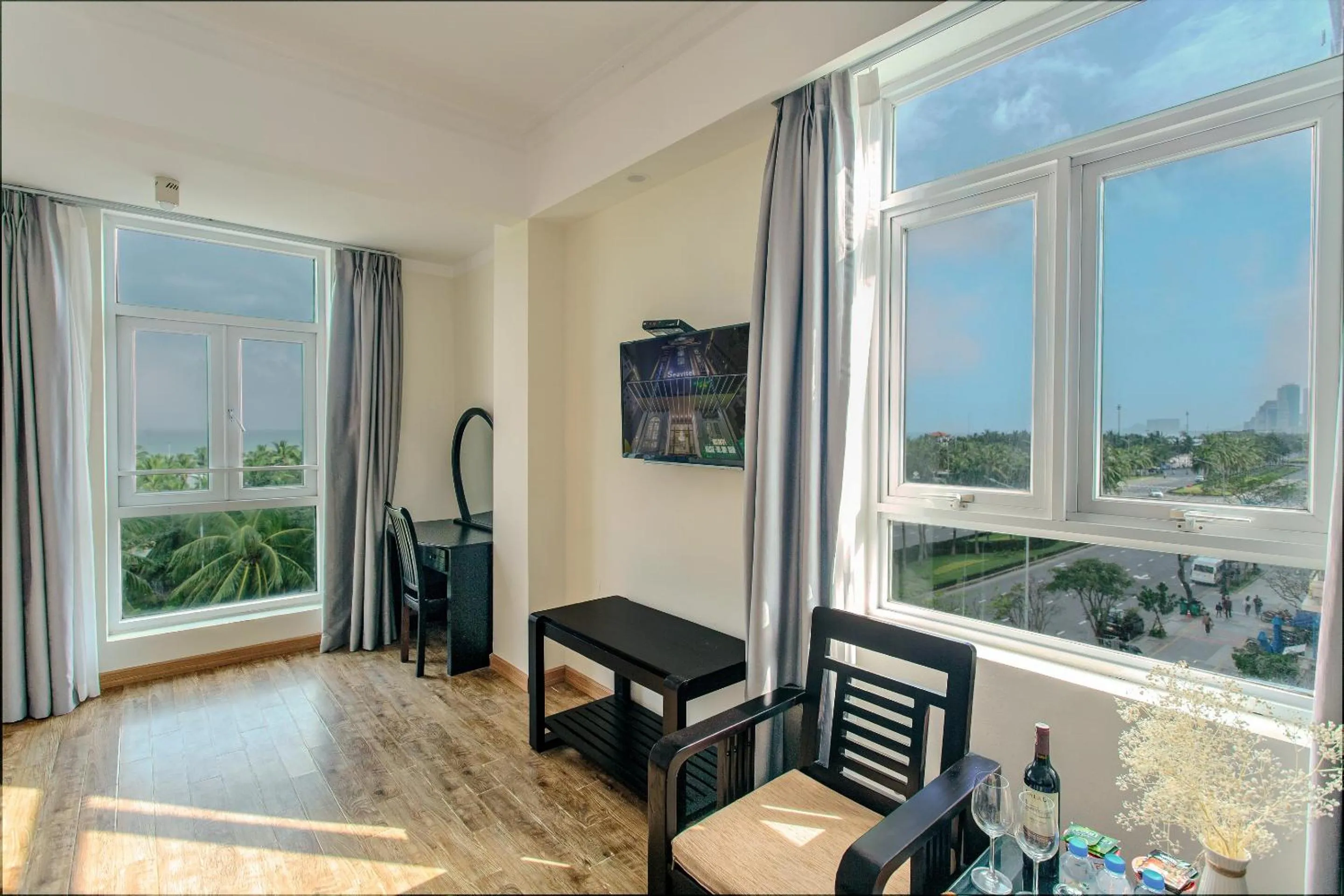 Seavitel Danang Beach Hotel