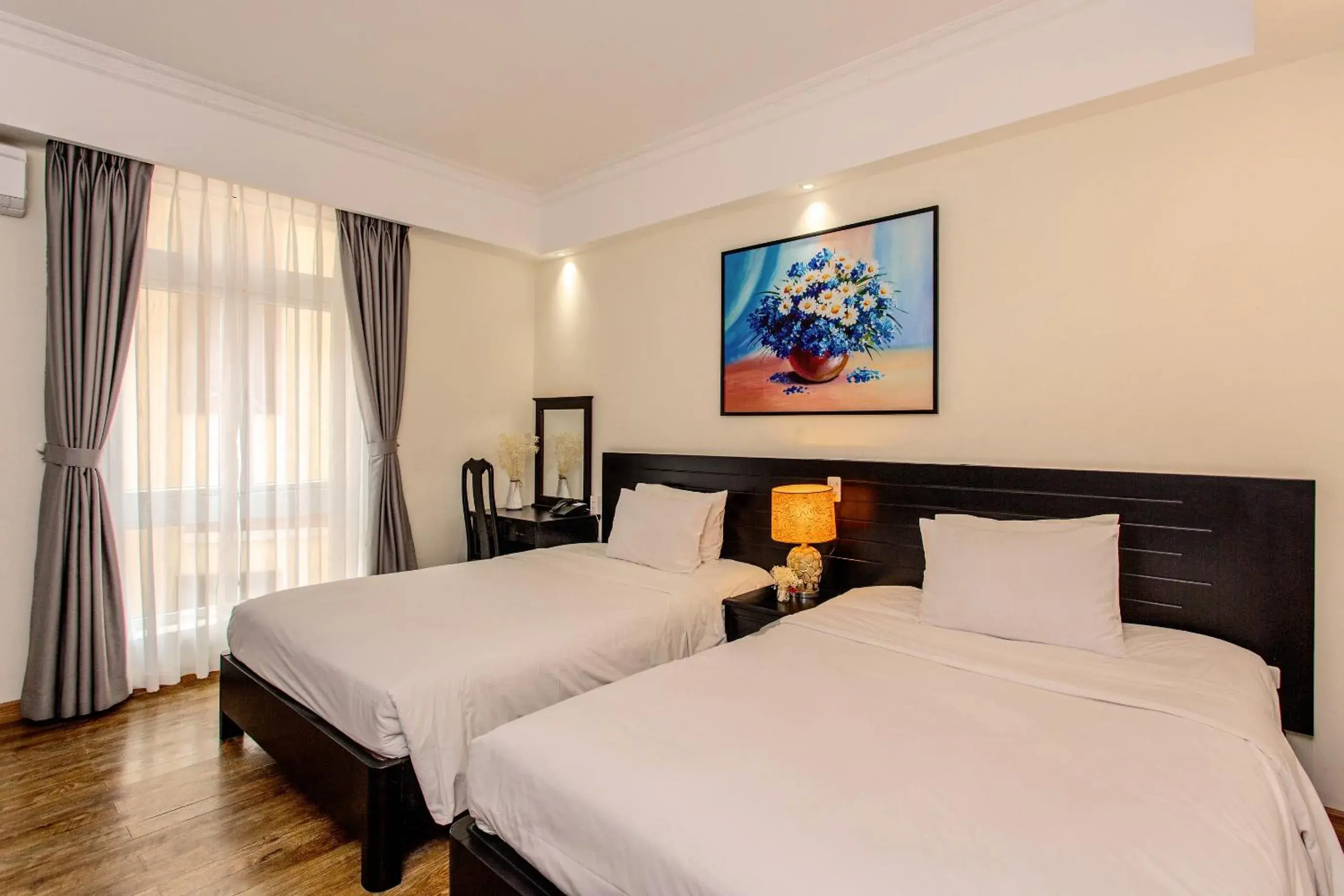 Superior Twin Room in Seavitel Danang Beach Hotel Superior Twin Room in Seavitel Danang Beach Hotel