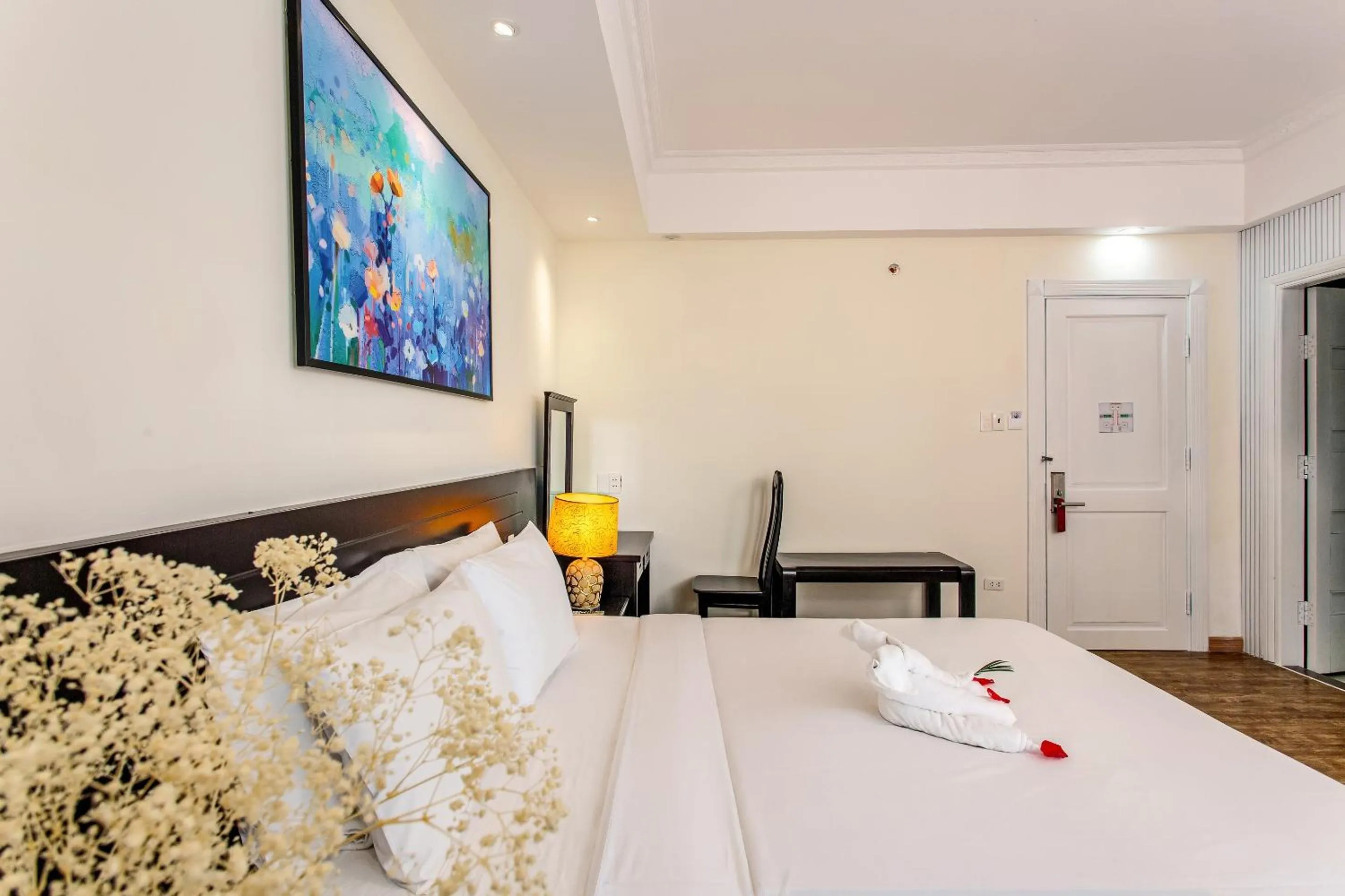 Bed in Seavitel Danang Beach Hotel