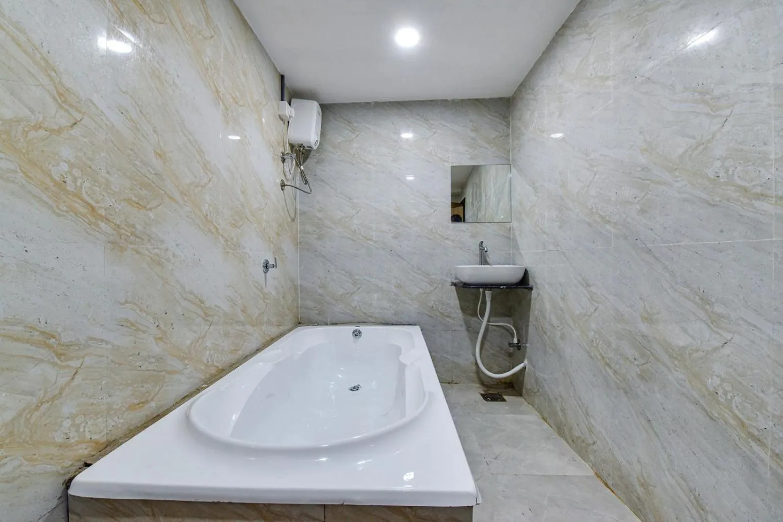 Bath in Green Tree Hotel