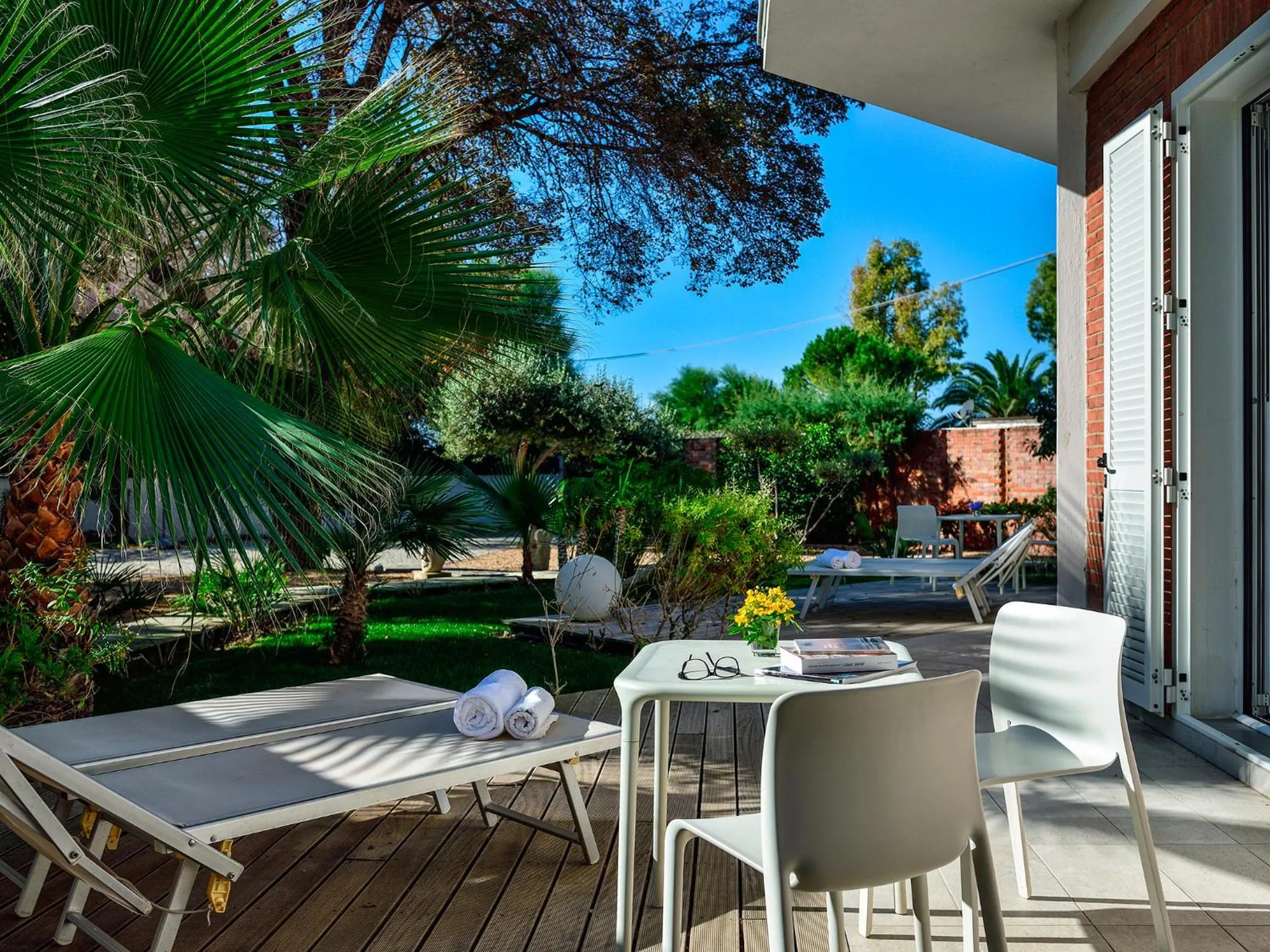 Property building in Farosardo