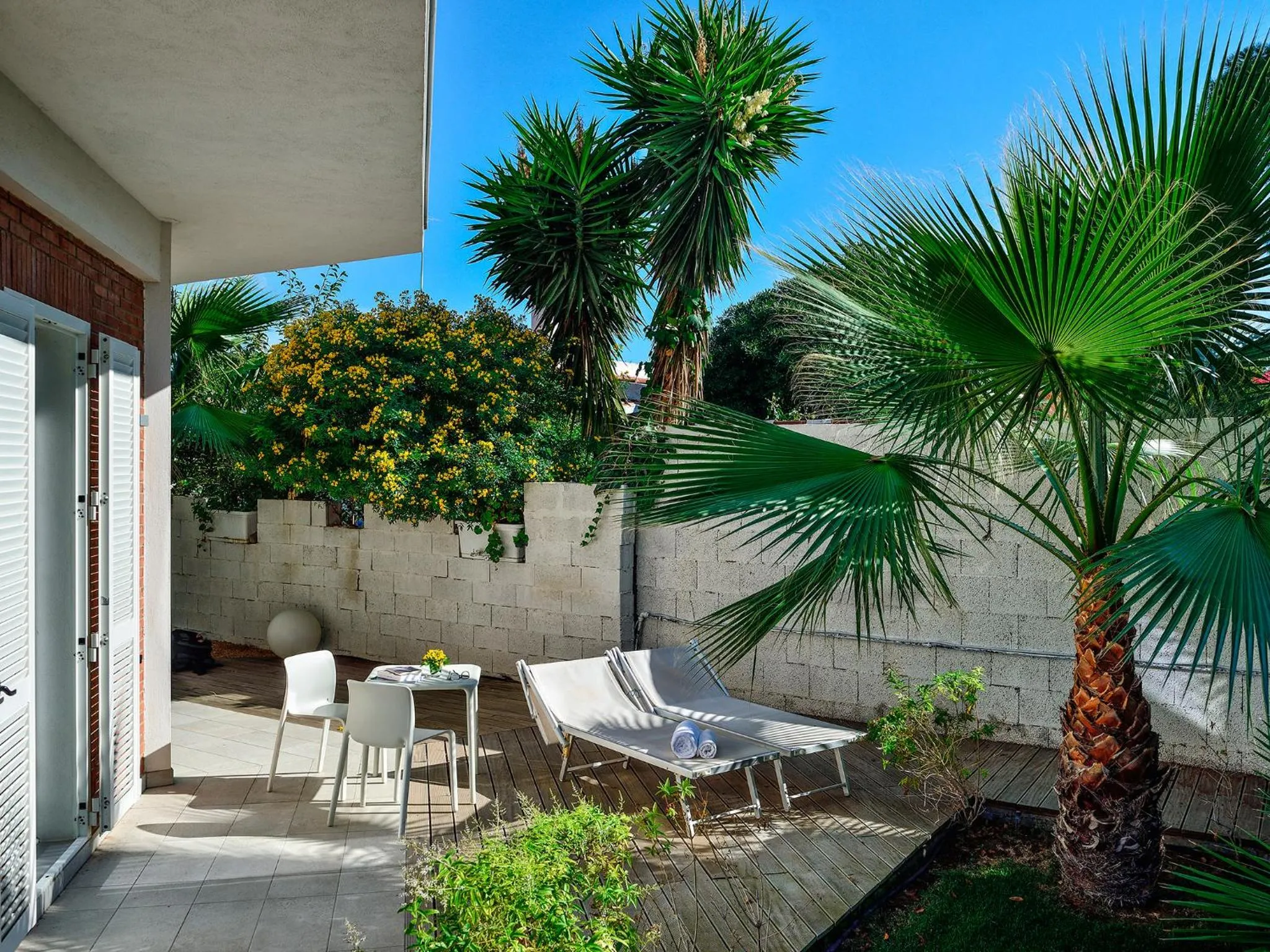 Property building in Farosardo