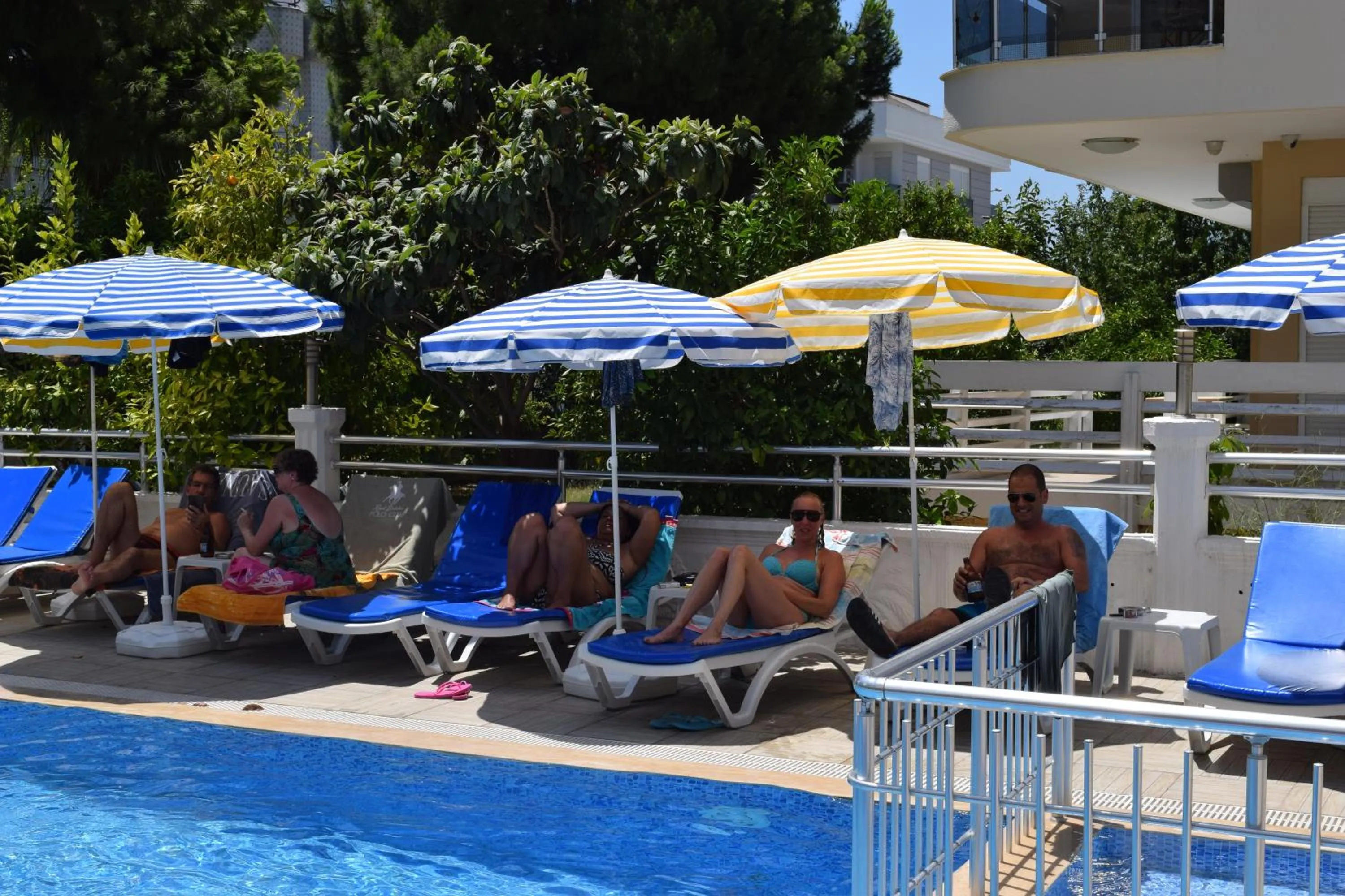Swimming pool in Güden-Pearl