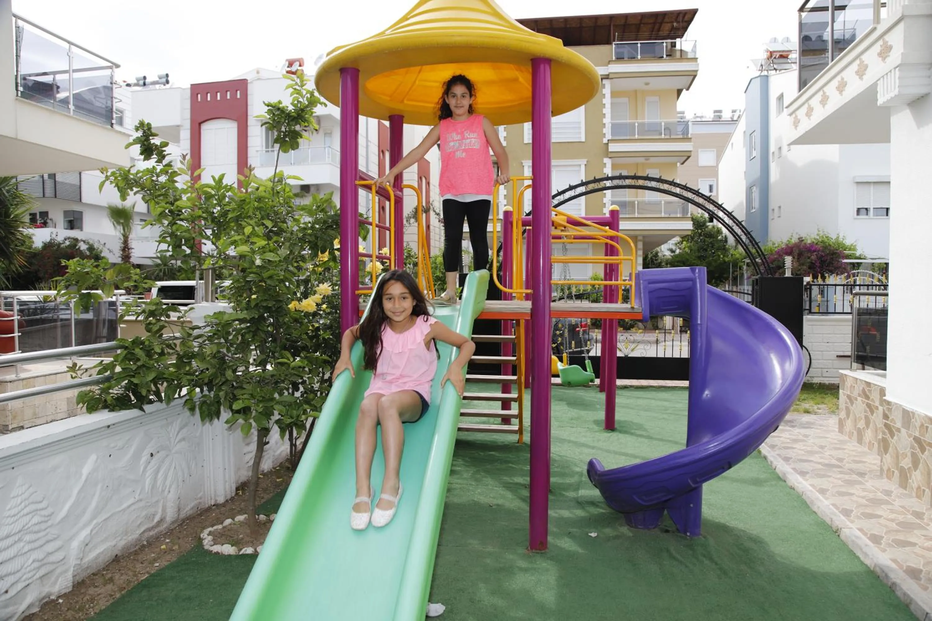 Children play ground in Güden-Pearl