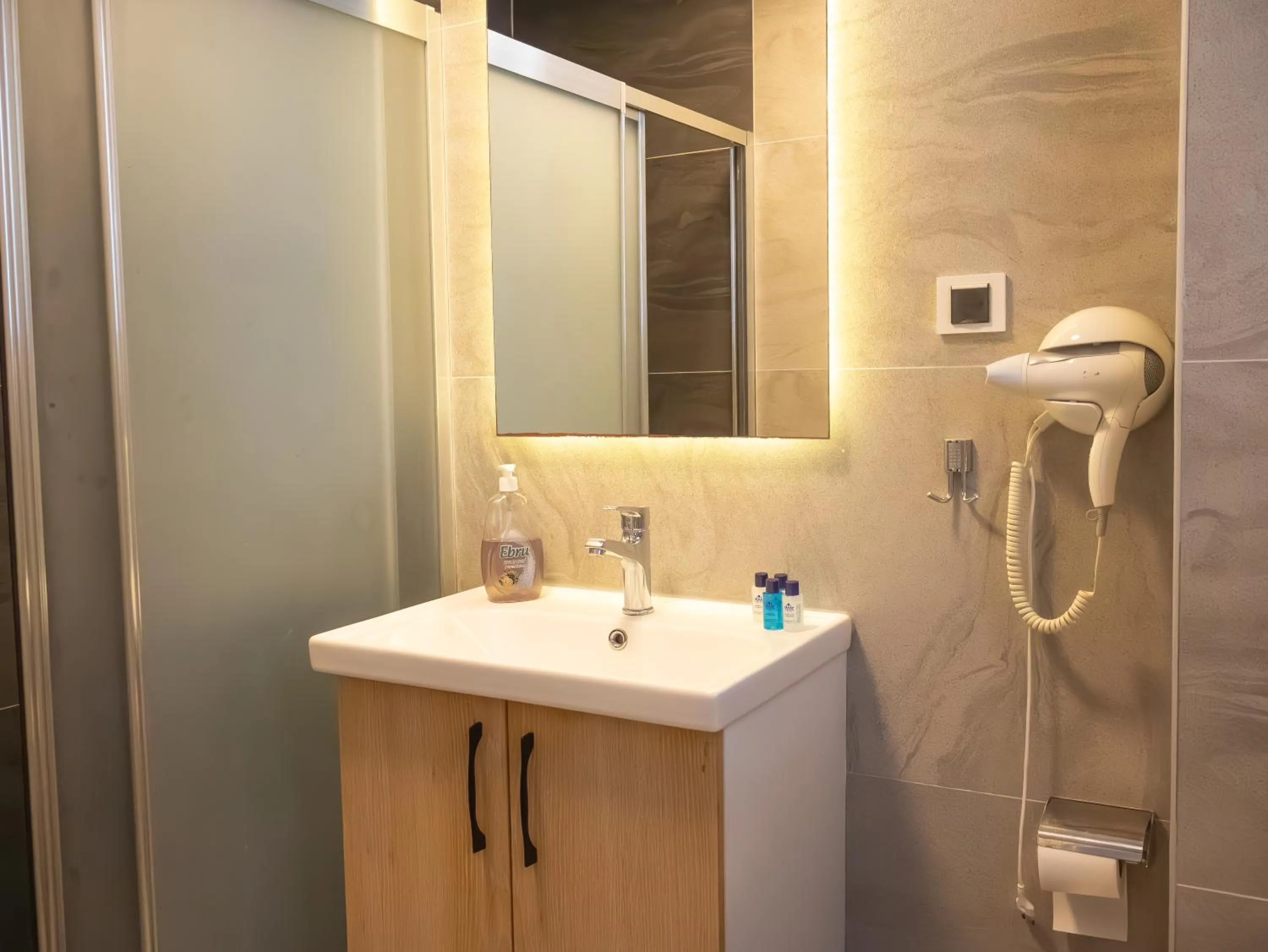 Bathroom in Güden-Pearl