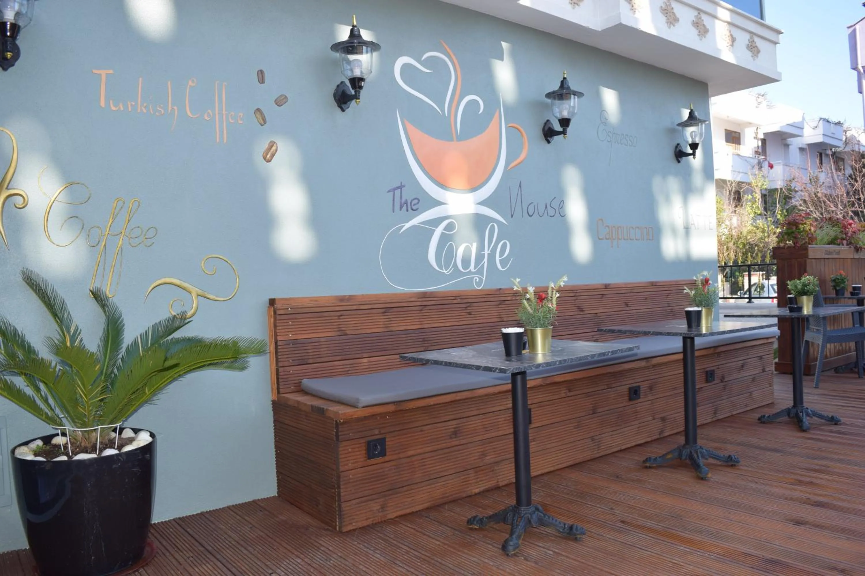 Patio in Güden-Pearl