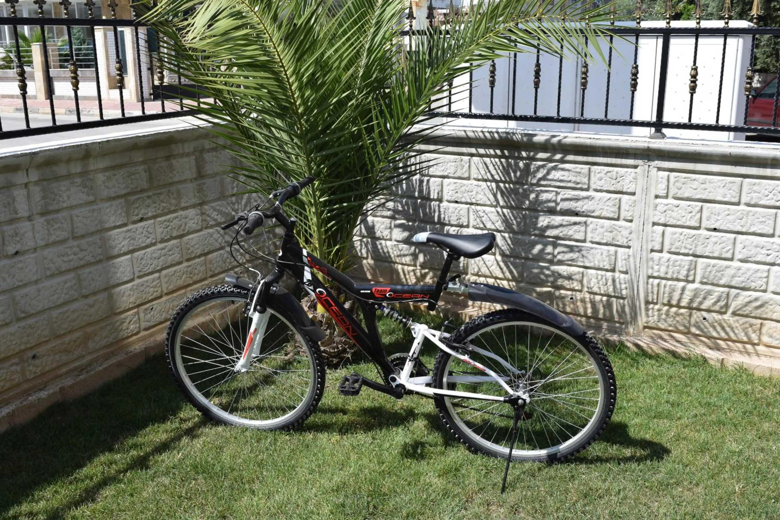 Cycling in Güden-Pearl