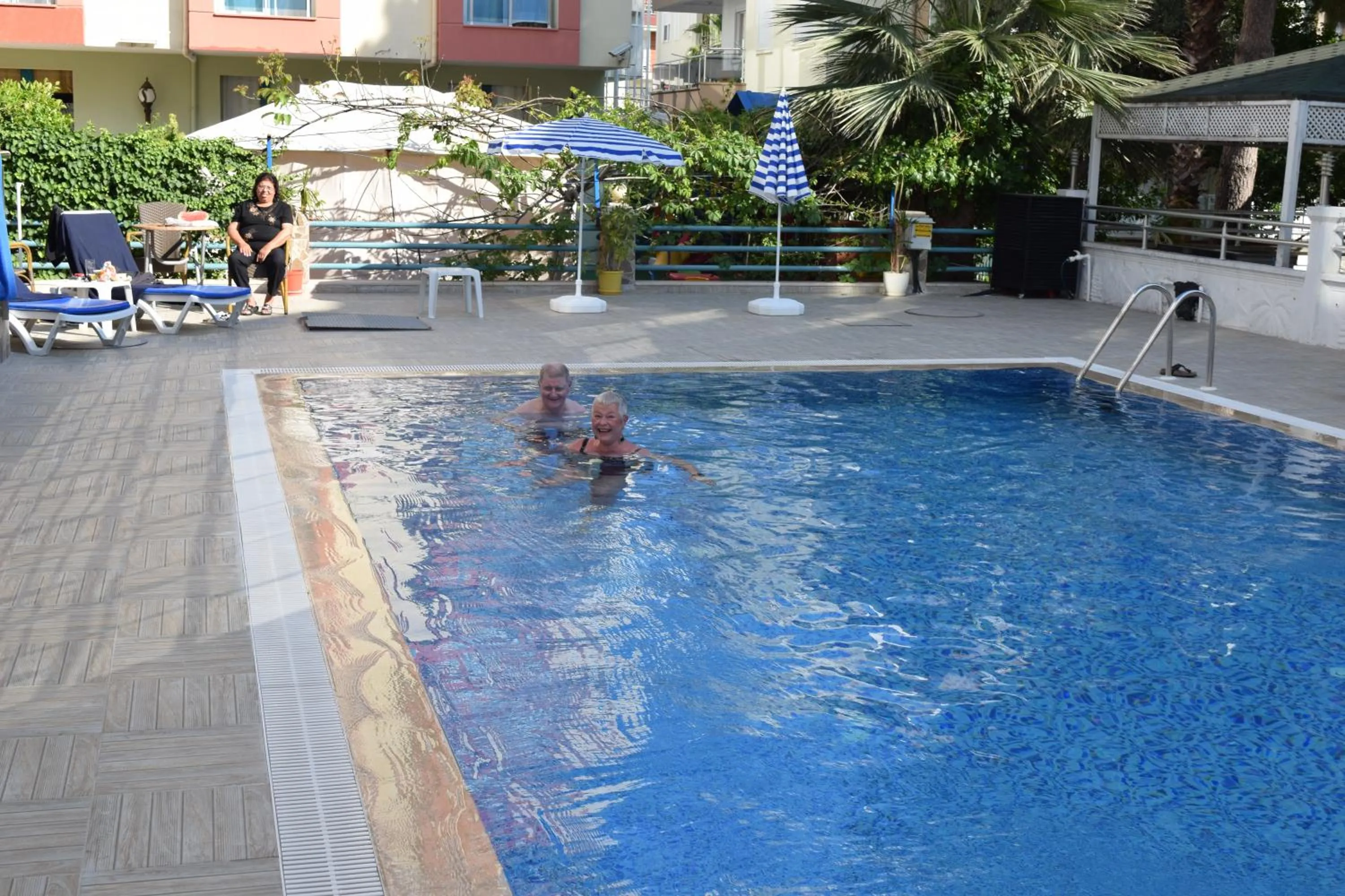 Swimming pool in Güden-Pearl