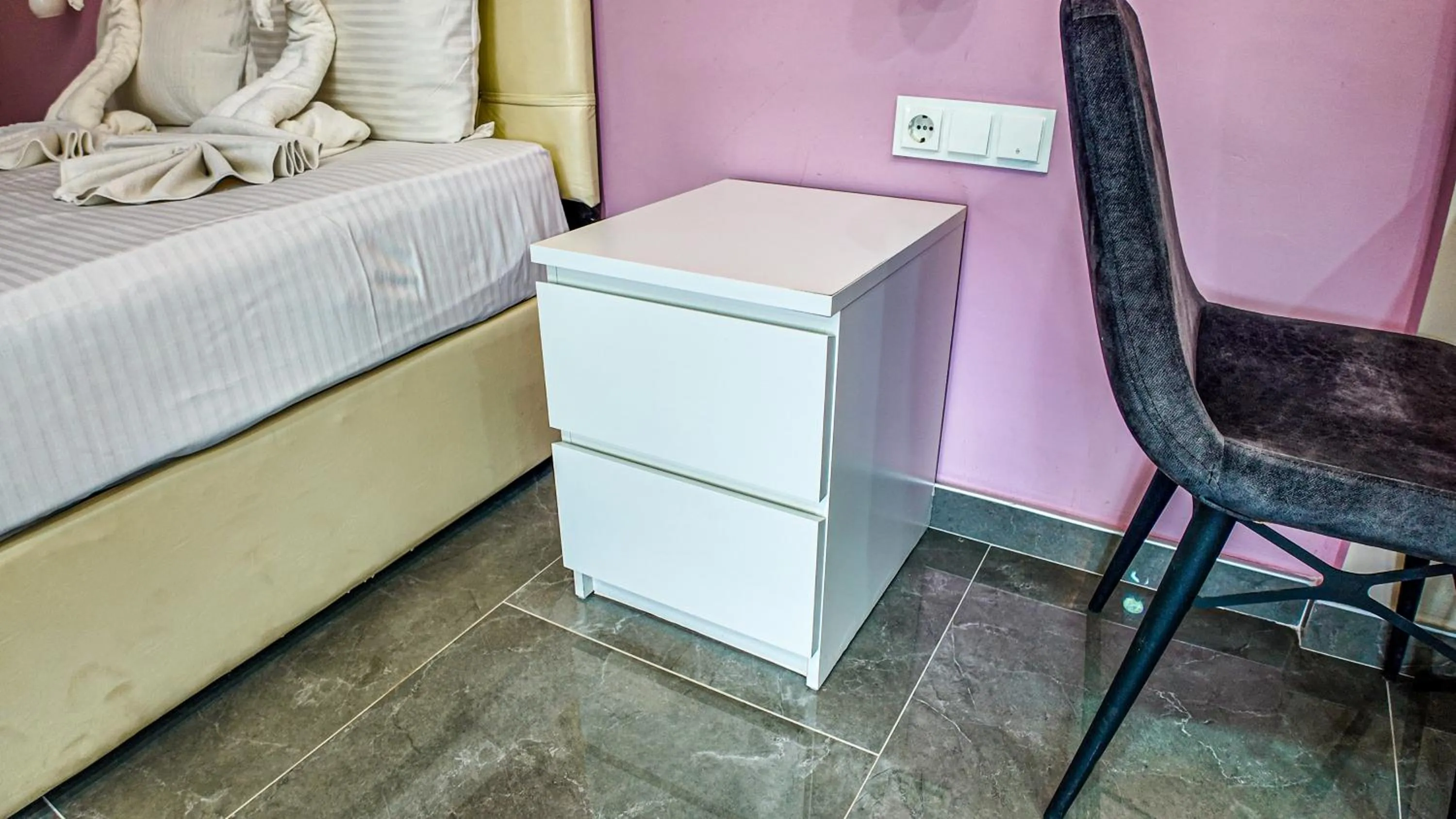 Seating area in Güden-Pearl