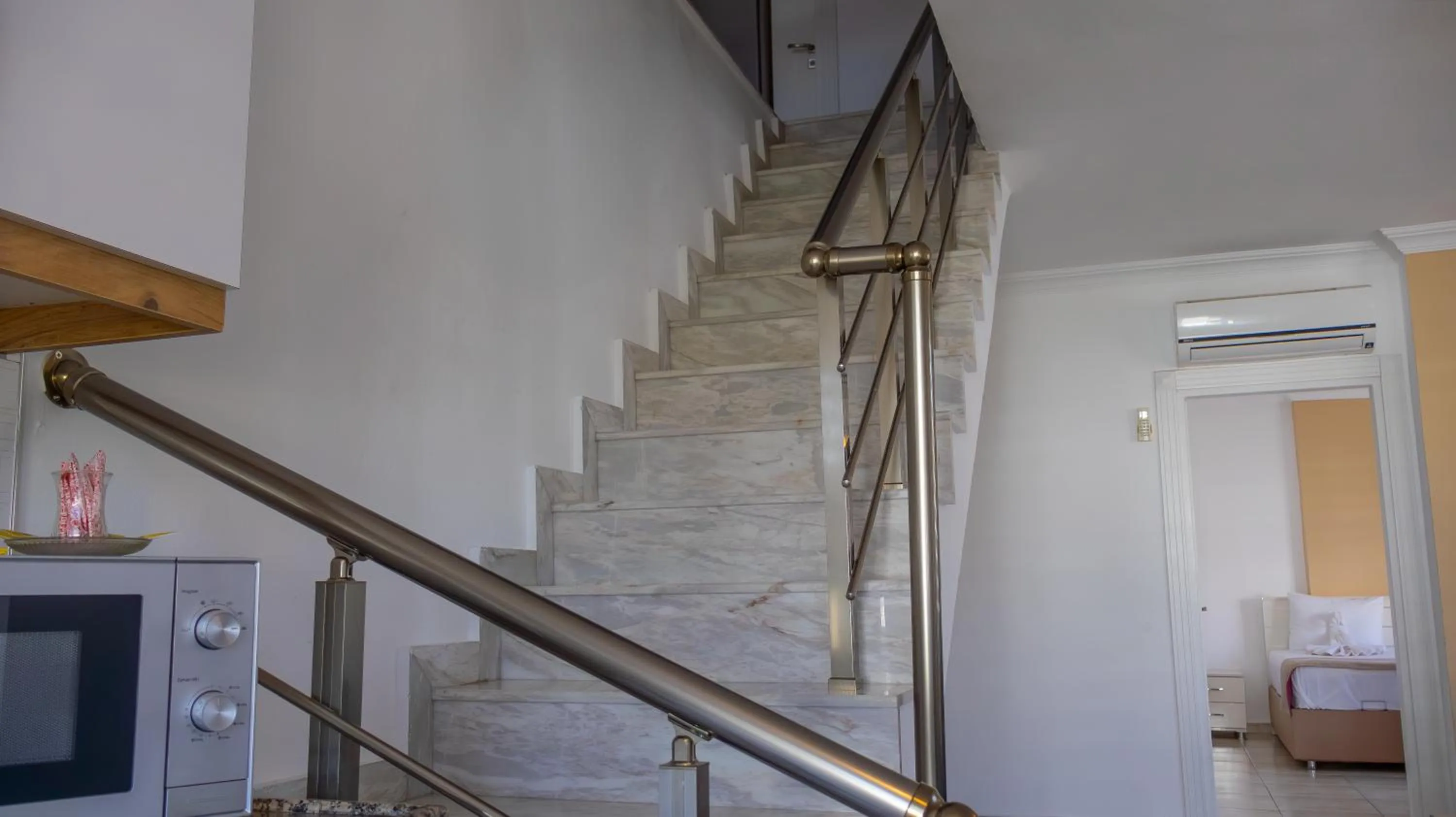 air conditioner in Güden-Pearl