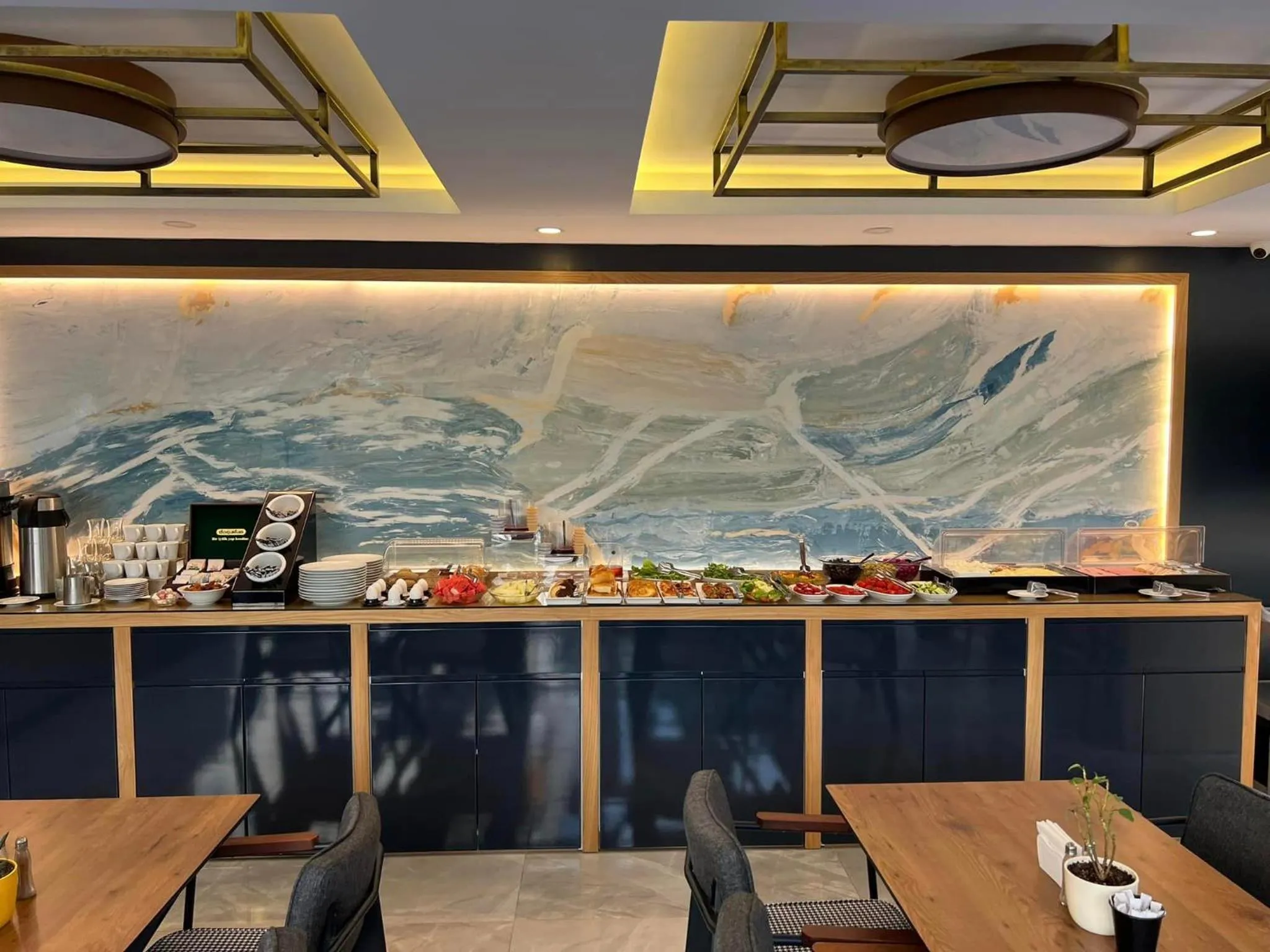 Restaurant/places to eat in Güden-Pearl