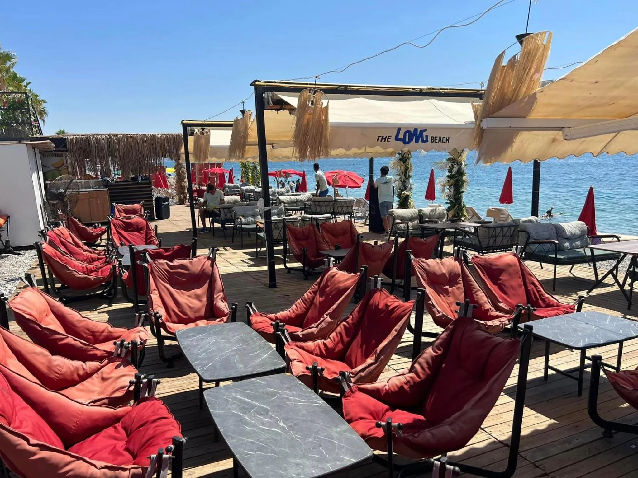 Seating area in Güden-Pearl