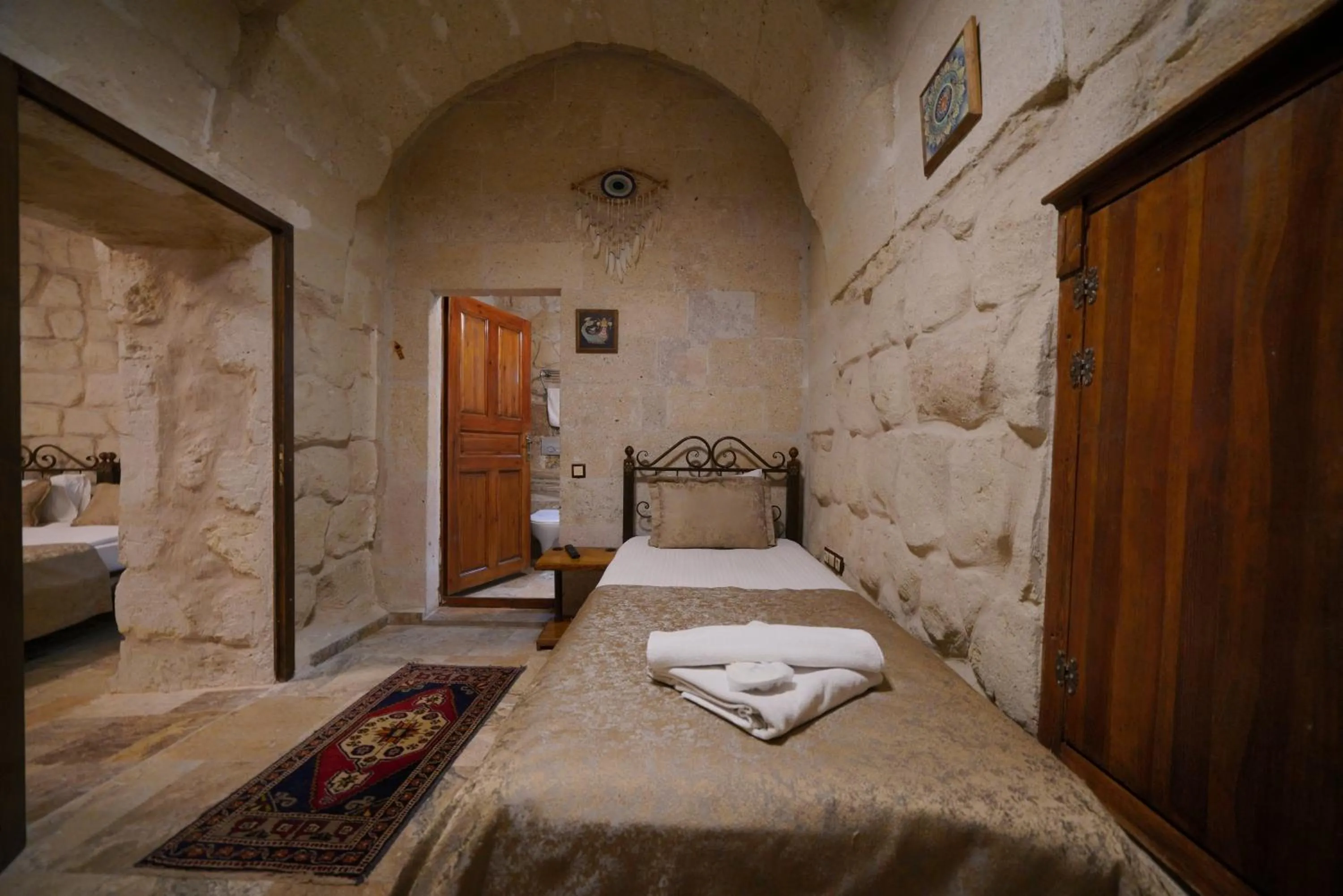 Bed in Emit Cave Hotel