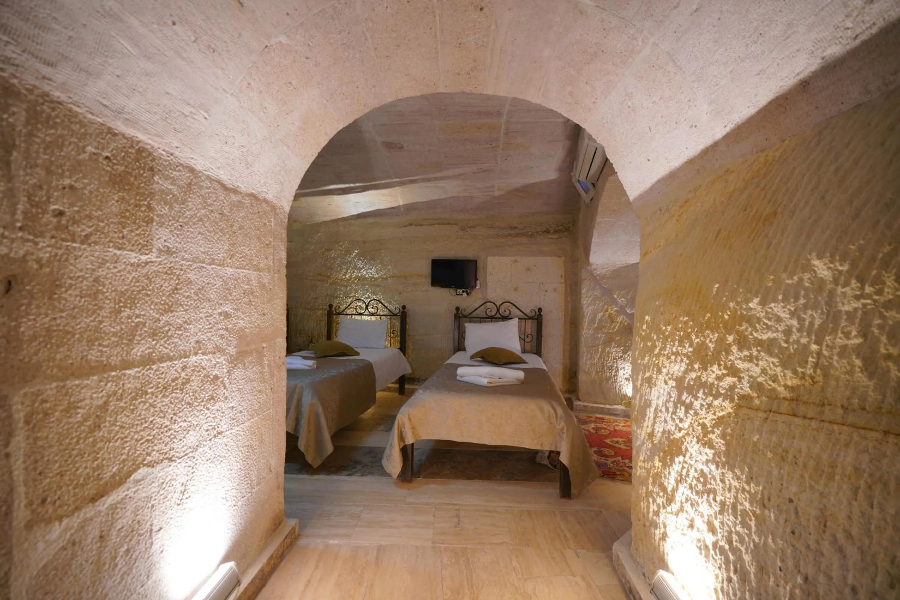 Bed in Emit Cave Hotel