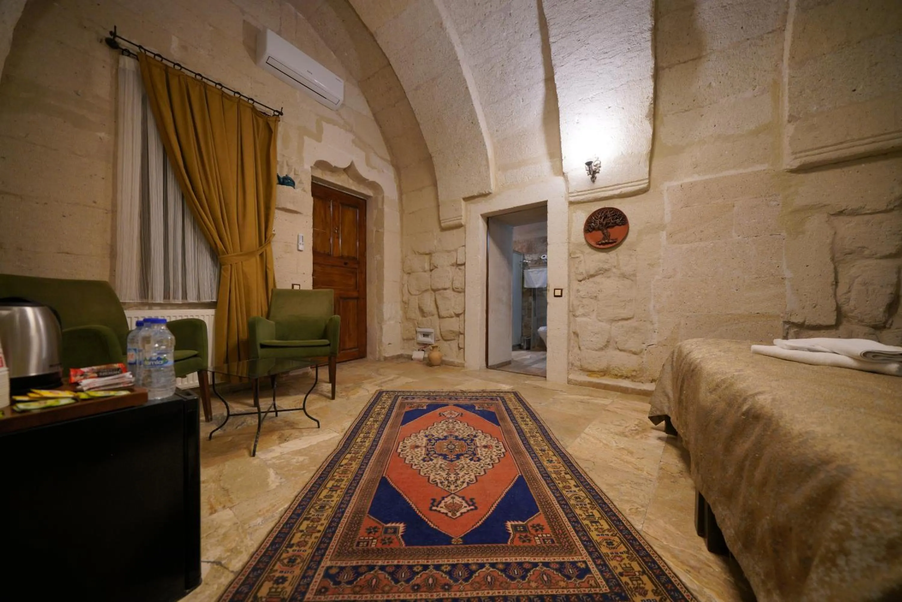 Bed in Emit Cave Hotel