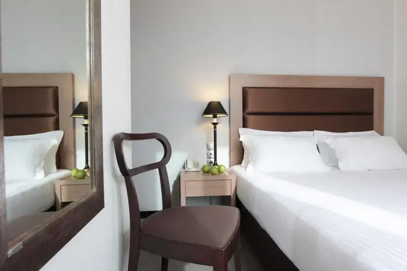 Bed in Athens Lotus Hotel Bed in Athens Lotus Hotel