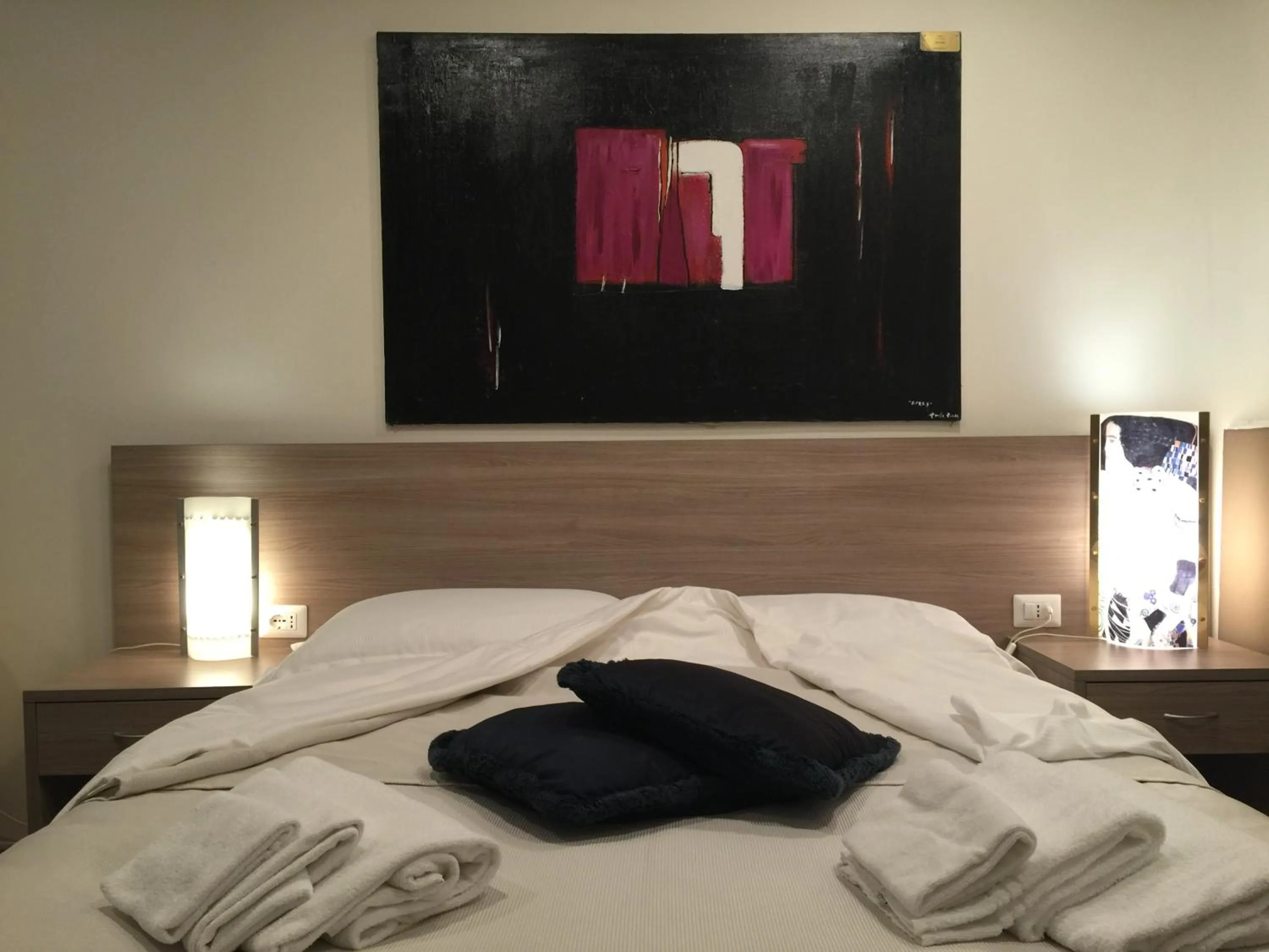 Decorative detail, Bed in B&B Le Vibrazioni