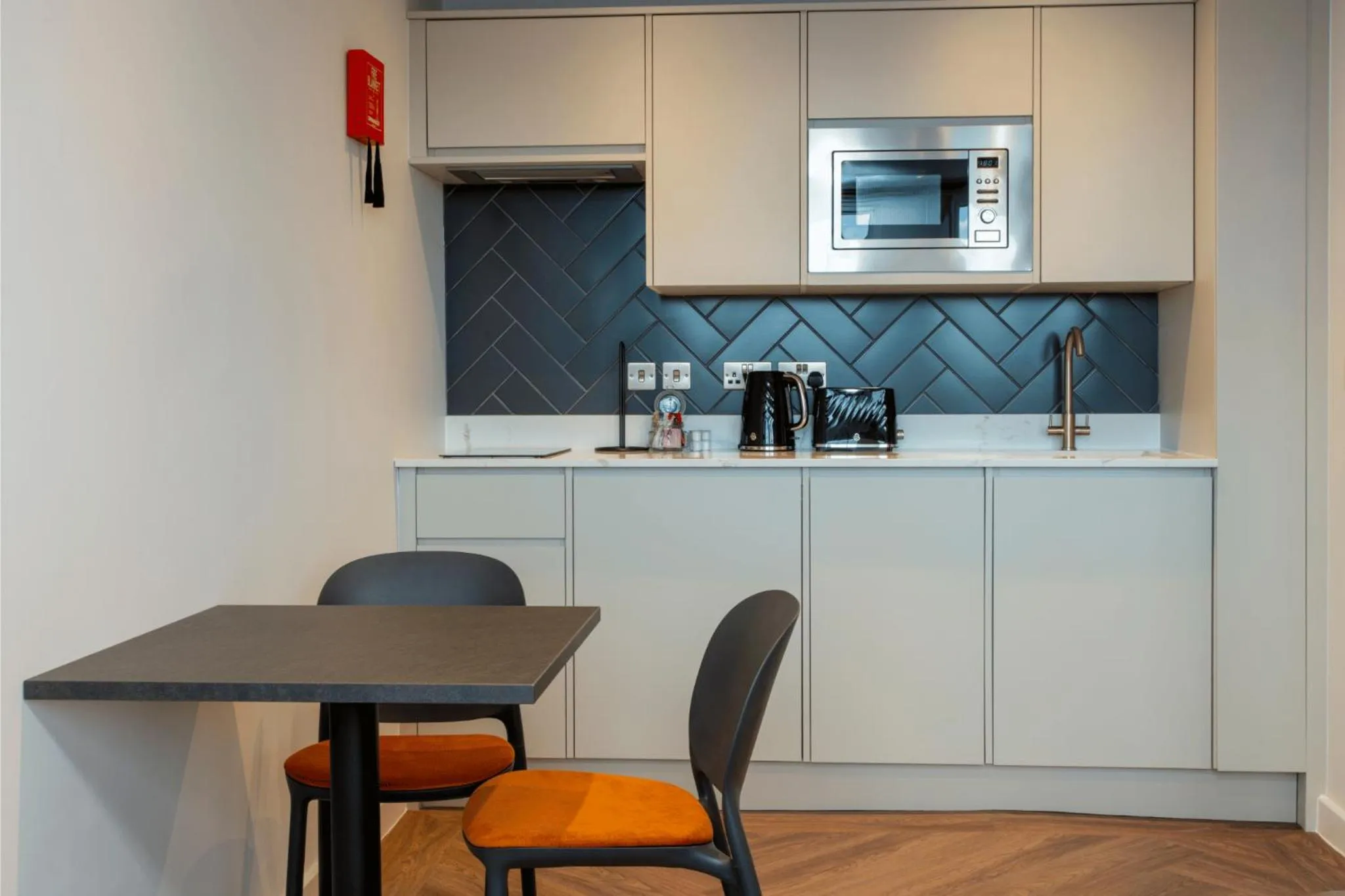 Dining area in Station Suites Aparthotel