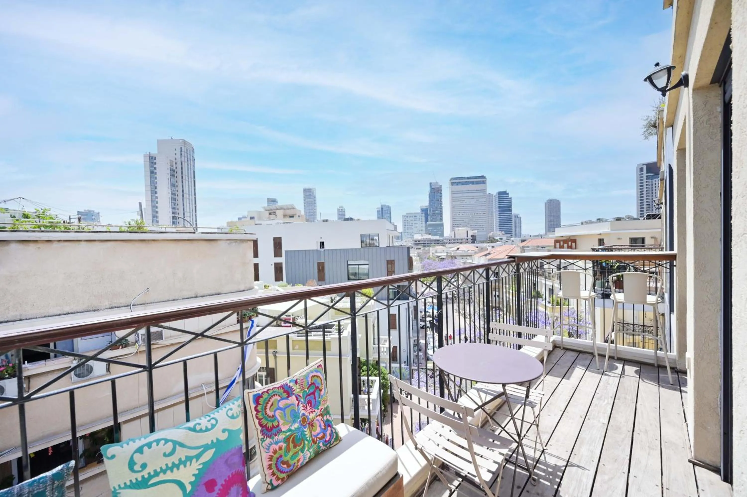 2BR in Nahalat Binyamin by Holyguest