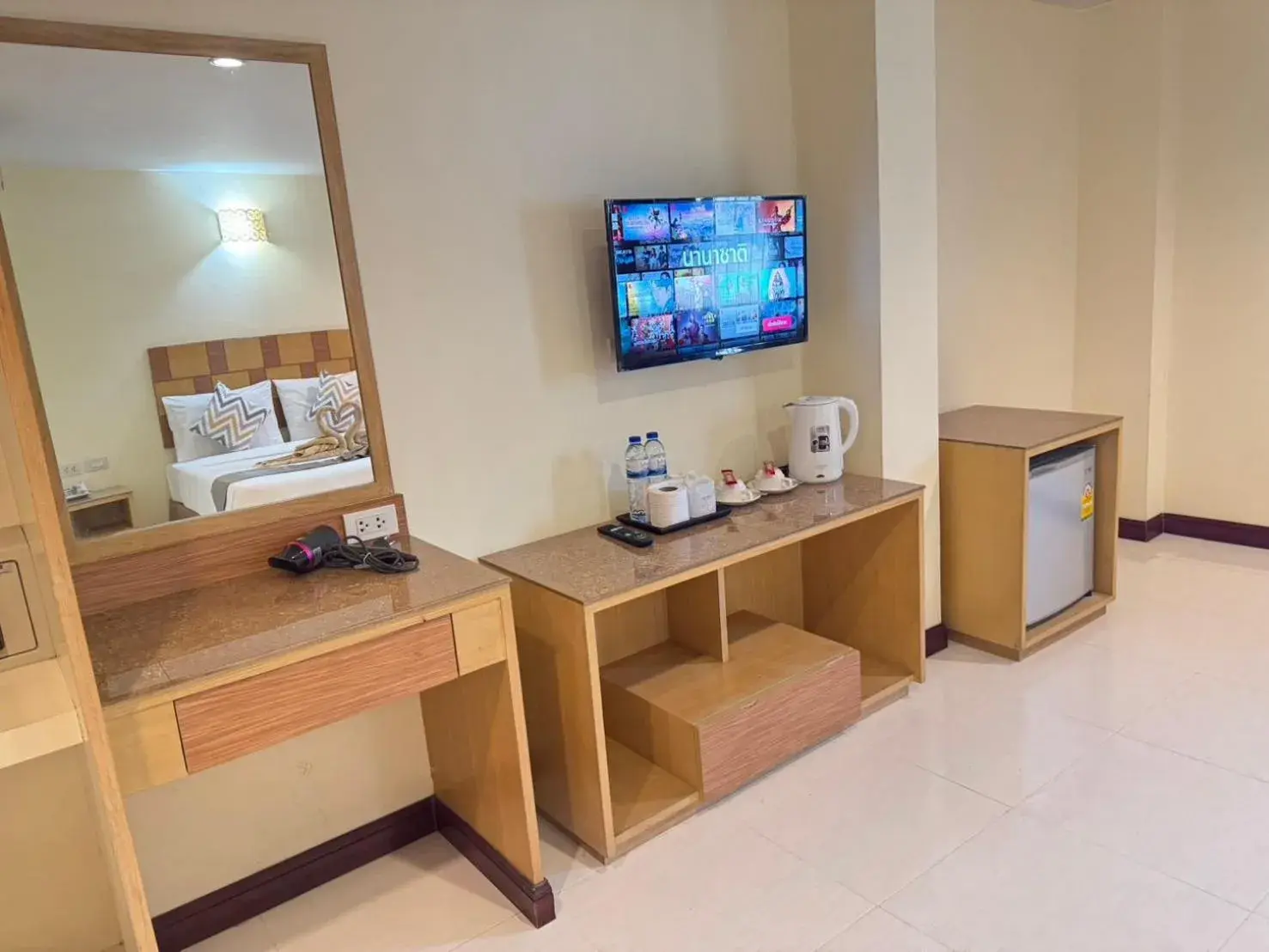 Standard Twin Room in Bensri residence pattaya Standard Twin Room in Bensri residence pattaya