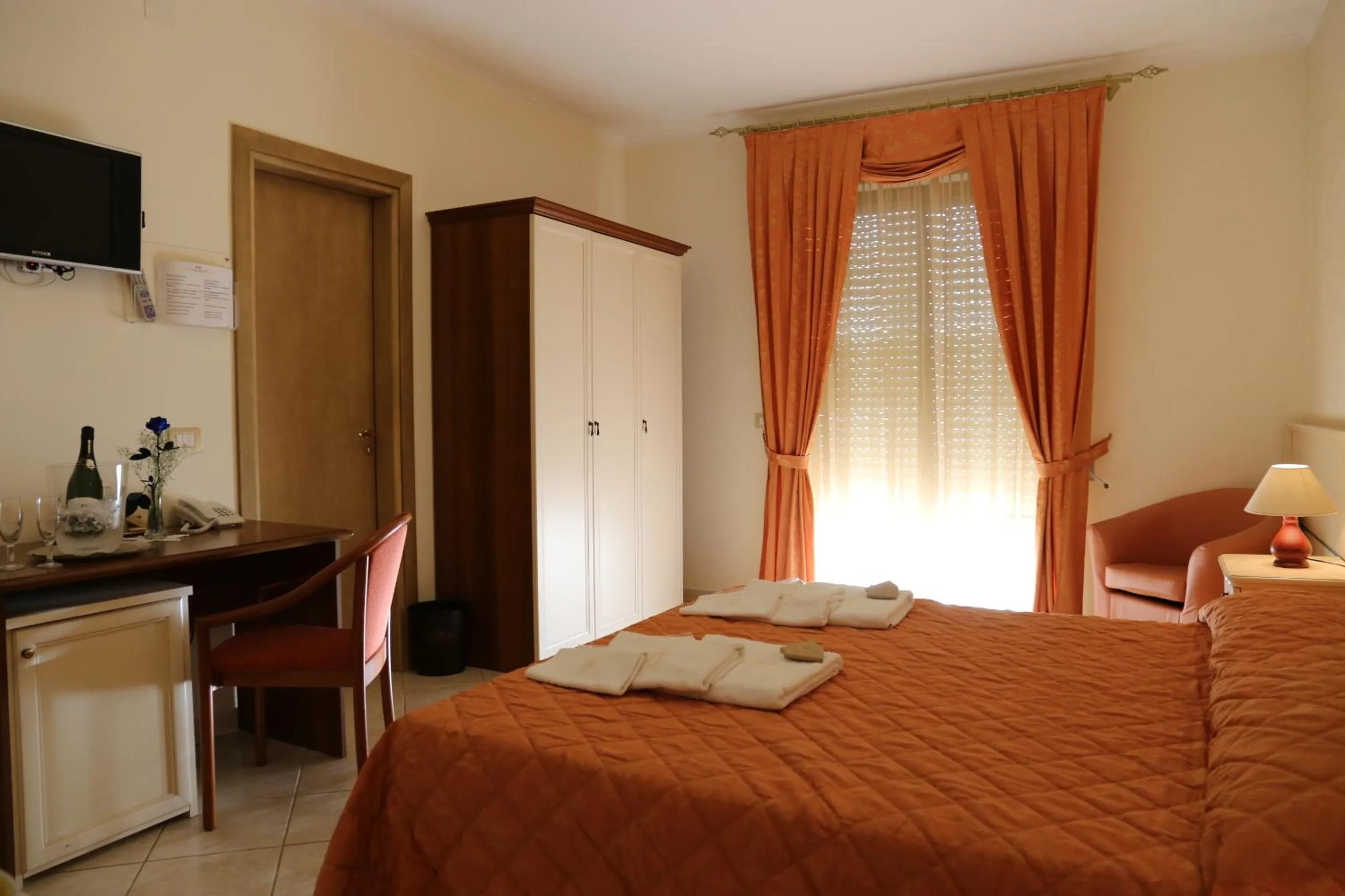 Photo of the whole room in Elia Hotel