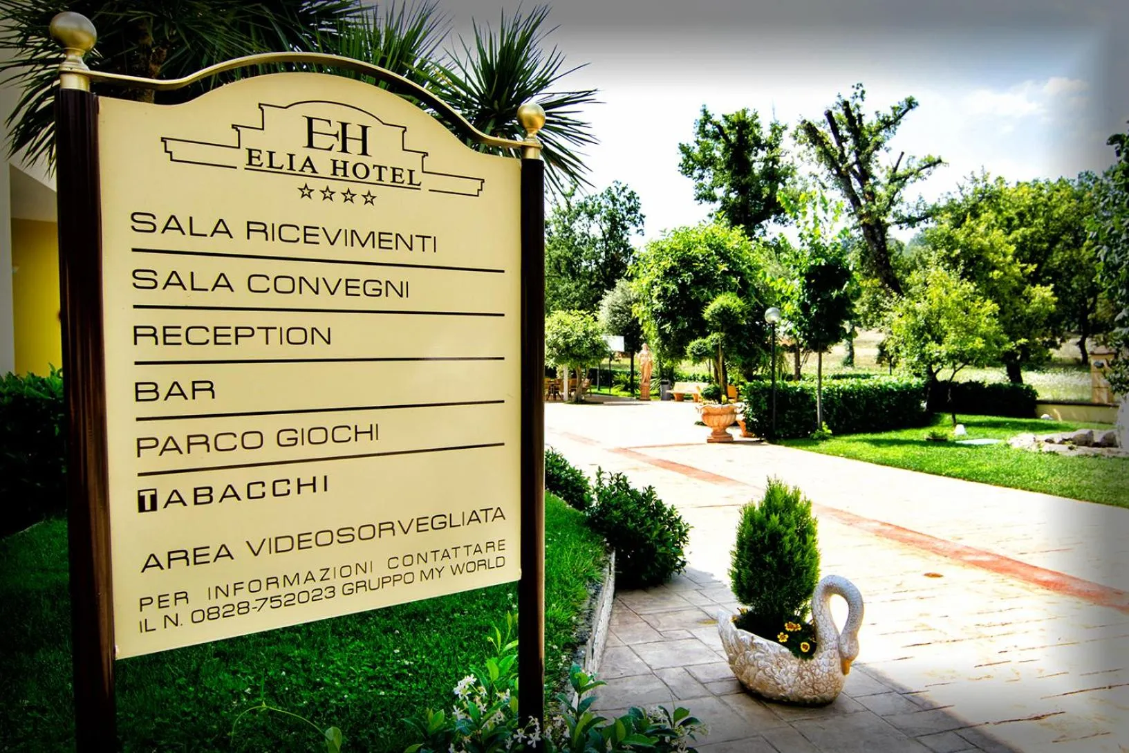 Area and facilities in Elia Hotel