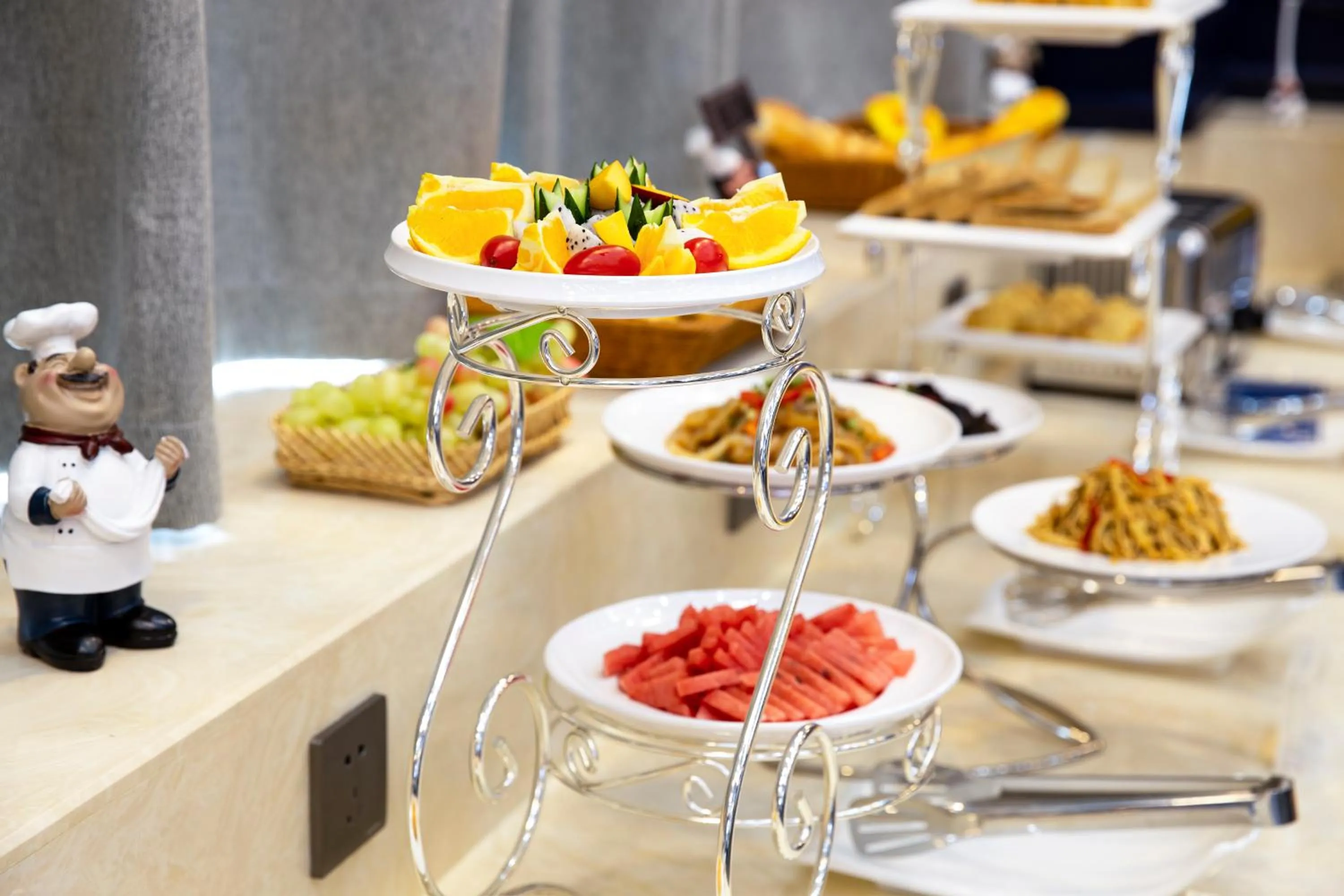 Restaurant/places to eat in LanOu hotel