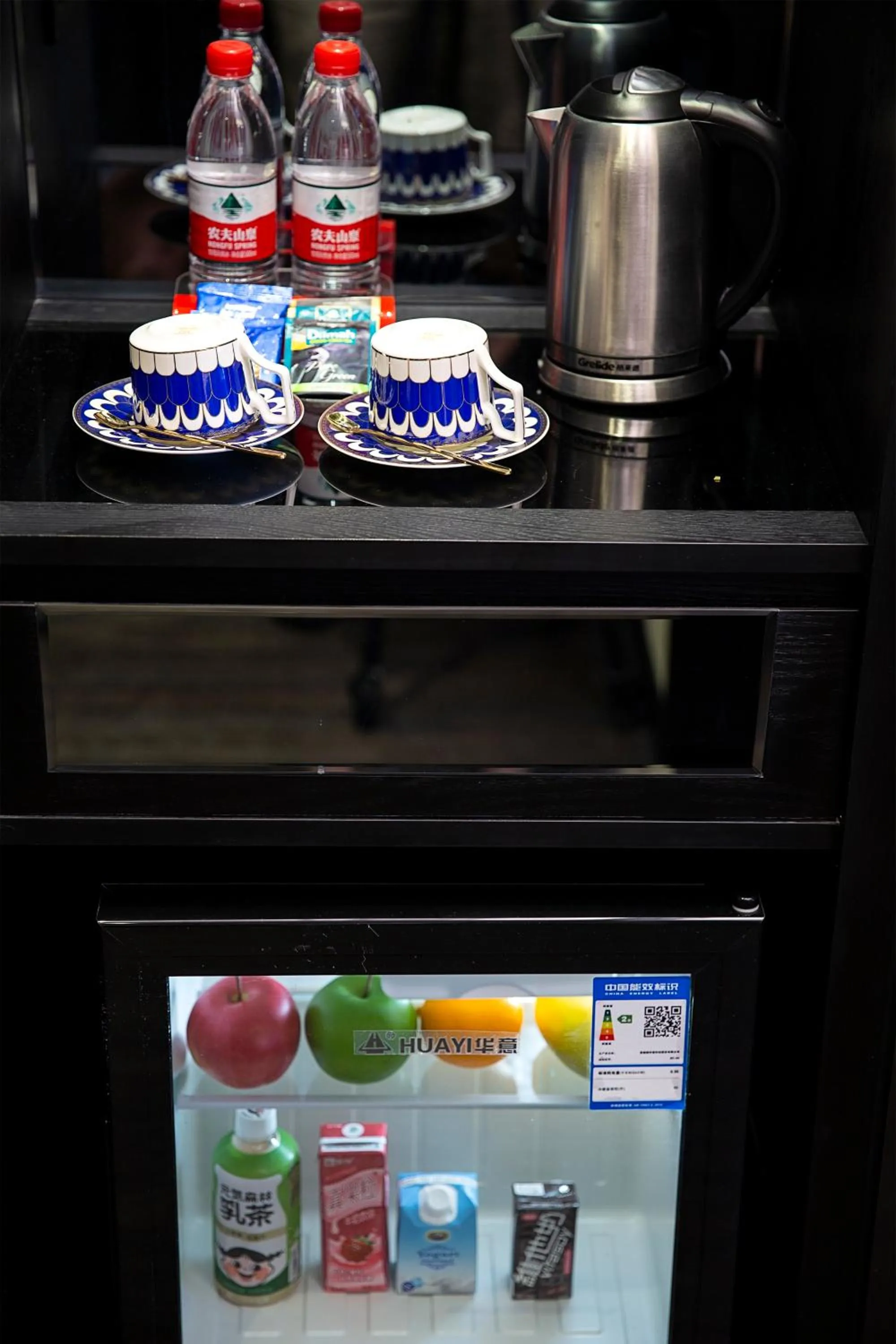 minibar in LanOu hotel