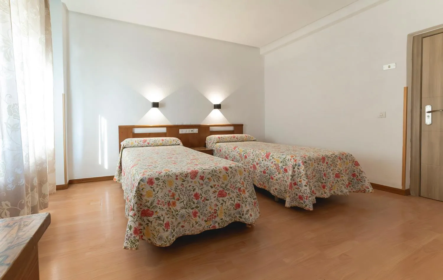 Twin Room - single occupancy in Hotel Pedro Torres